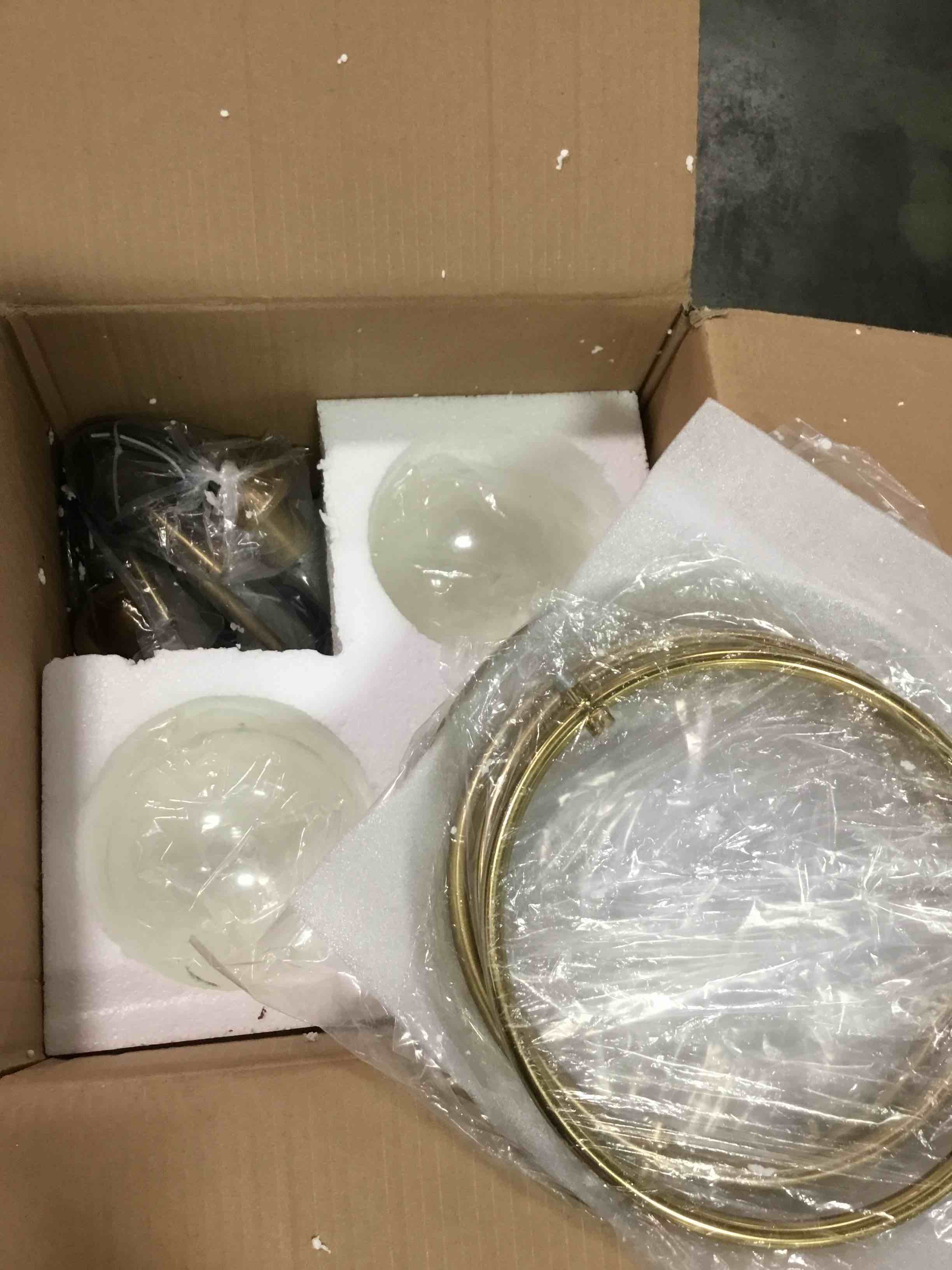 https://s3.amazonaws.com/lotting-images-prod/bidfta/ORG5808384_1709645943593.jpeg