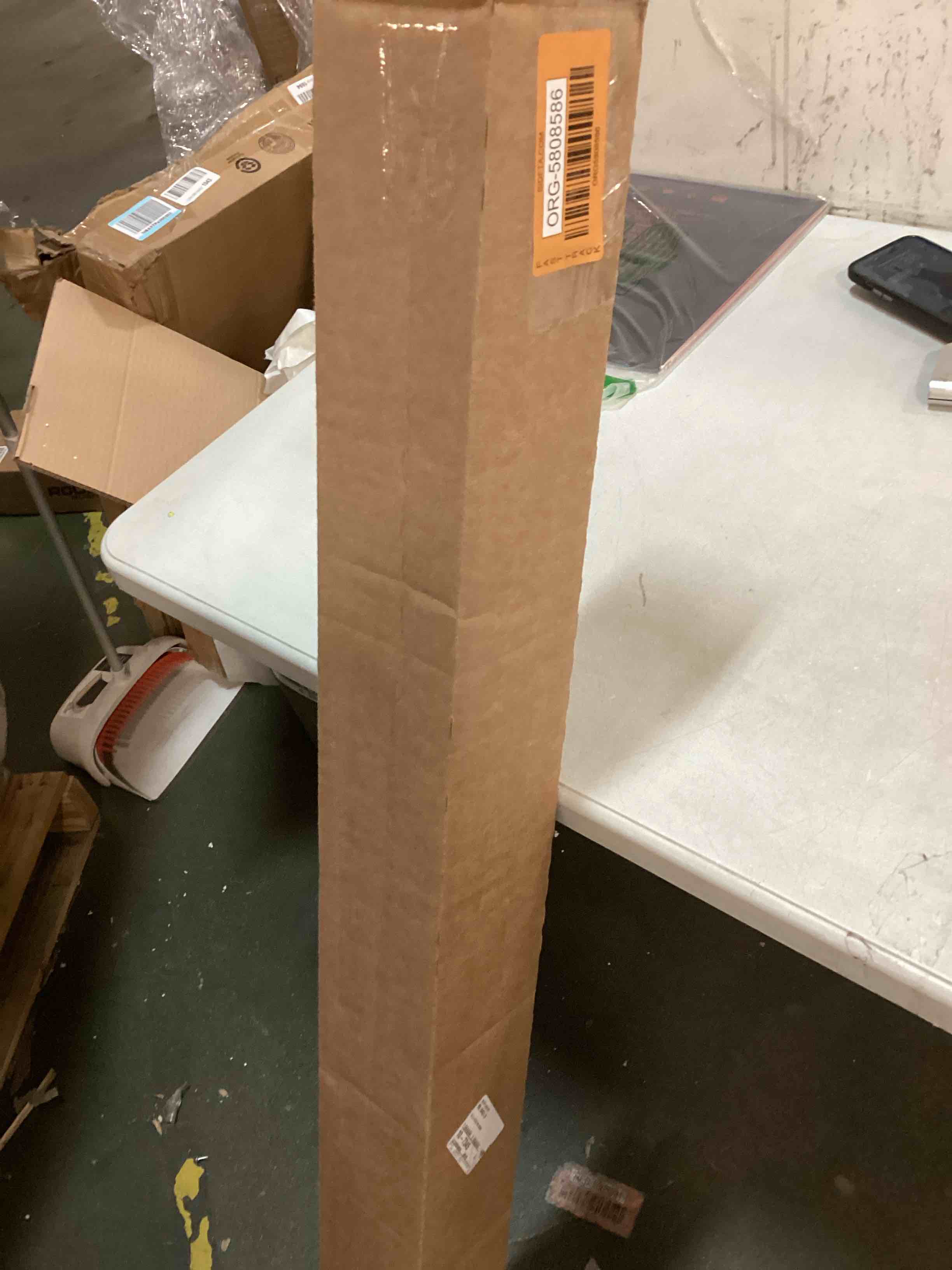 https://s3.amazonaws.com/lotting-images-prod/bidfta/ORG5808586_1706719090822.jpeg