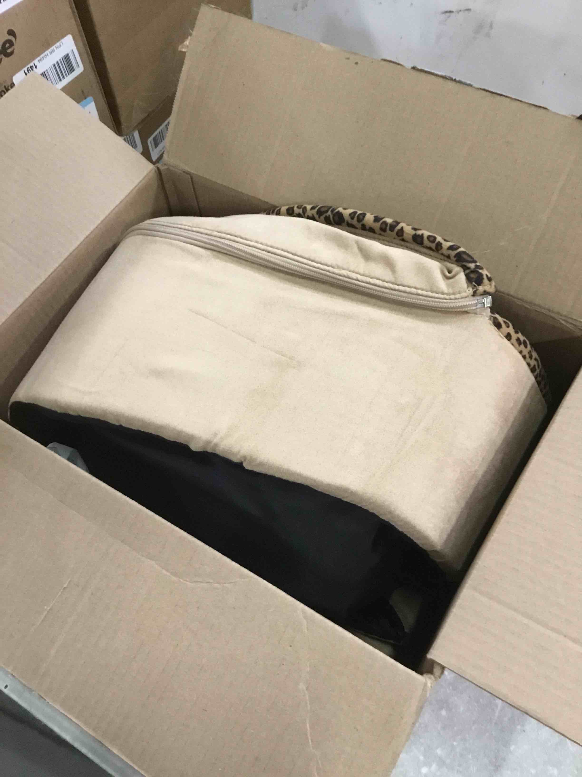 https://s3.amazonaws.com/lotting-images-prod/bidfta/ORG5809108_1707925909124.jpeg