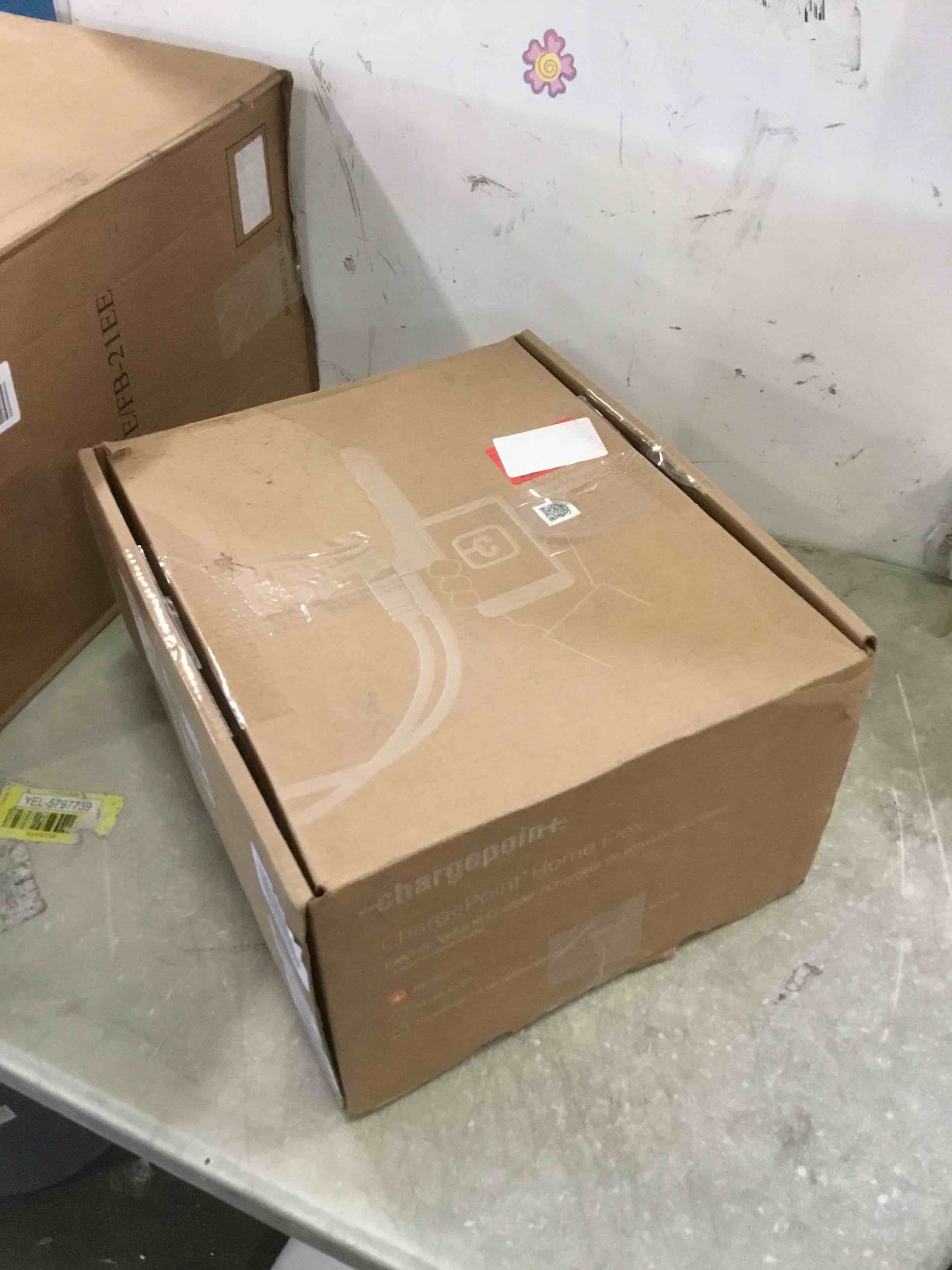 https://s3.amazonaws.com/lotting-images-prod/bidfta/ORG5809138_1707929421256.jpeg