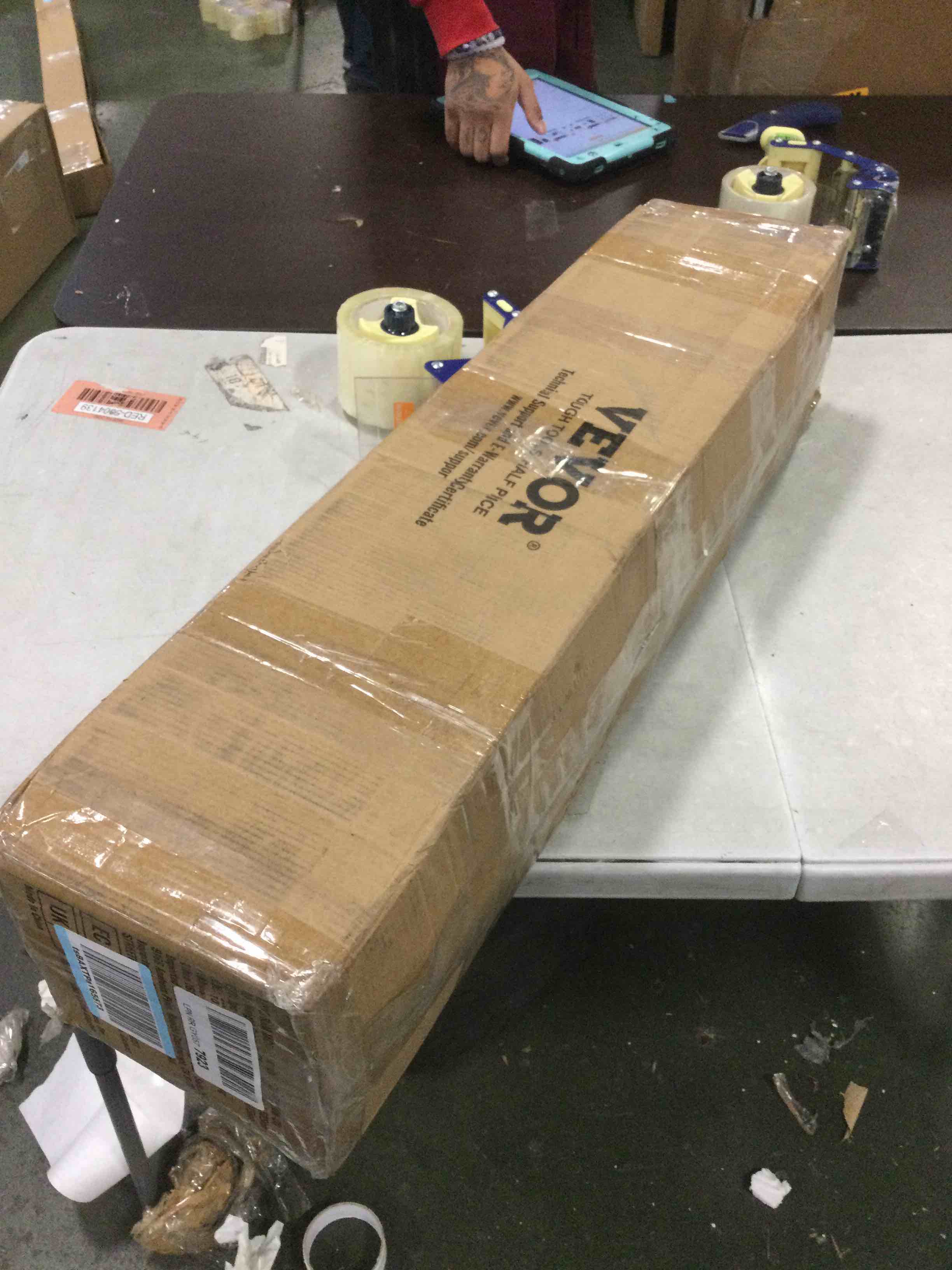https://s3.amazonaws.com/lotting-images-prod/bidfta/ORG5810198_1706643619215.jpeg