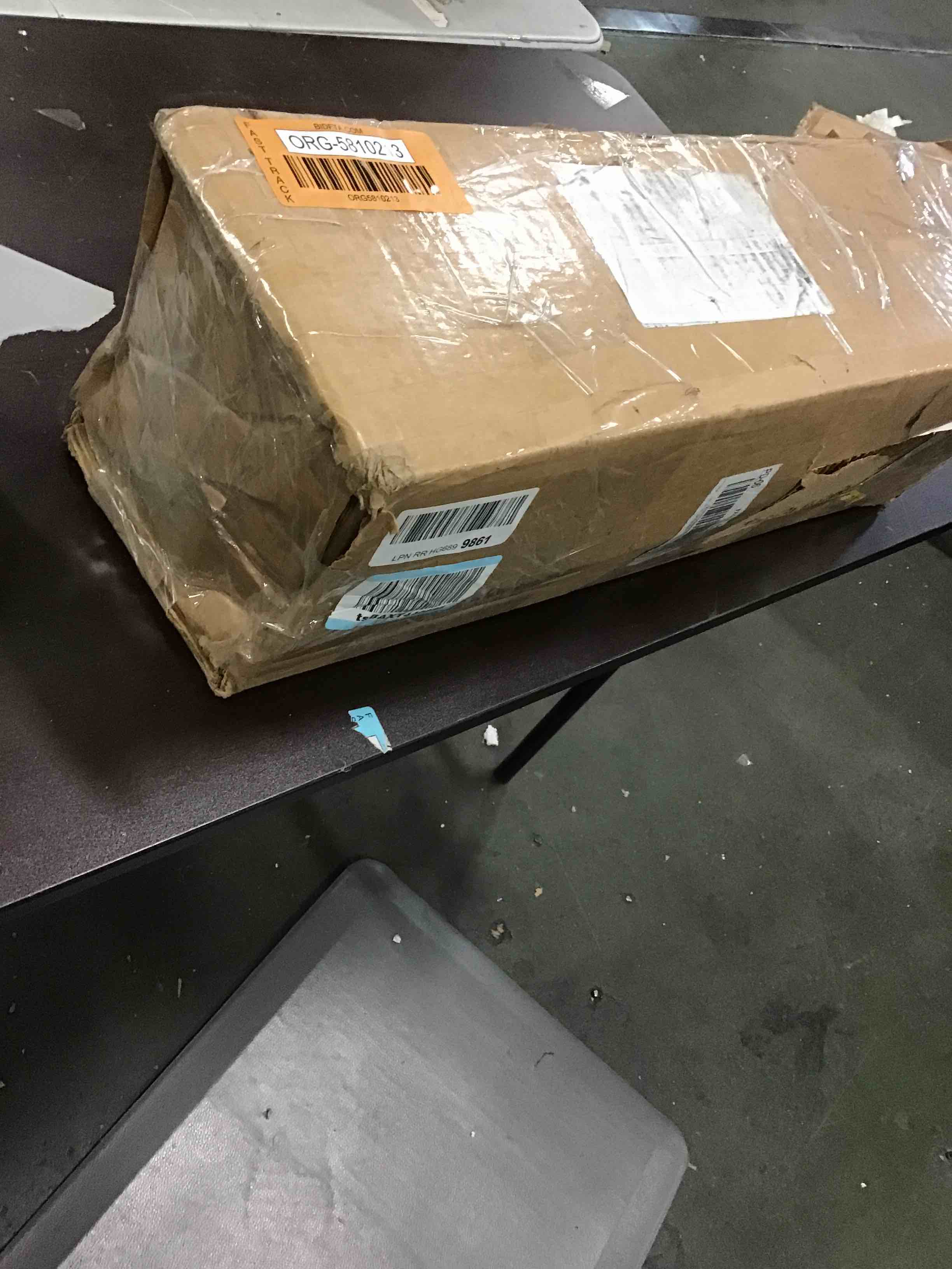 https://s3.amazonaws.com/lotting-images-prod/bidfta/ORG5810213_1706646084602.jpeg