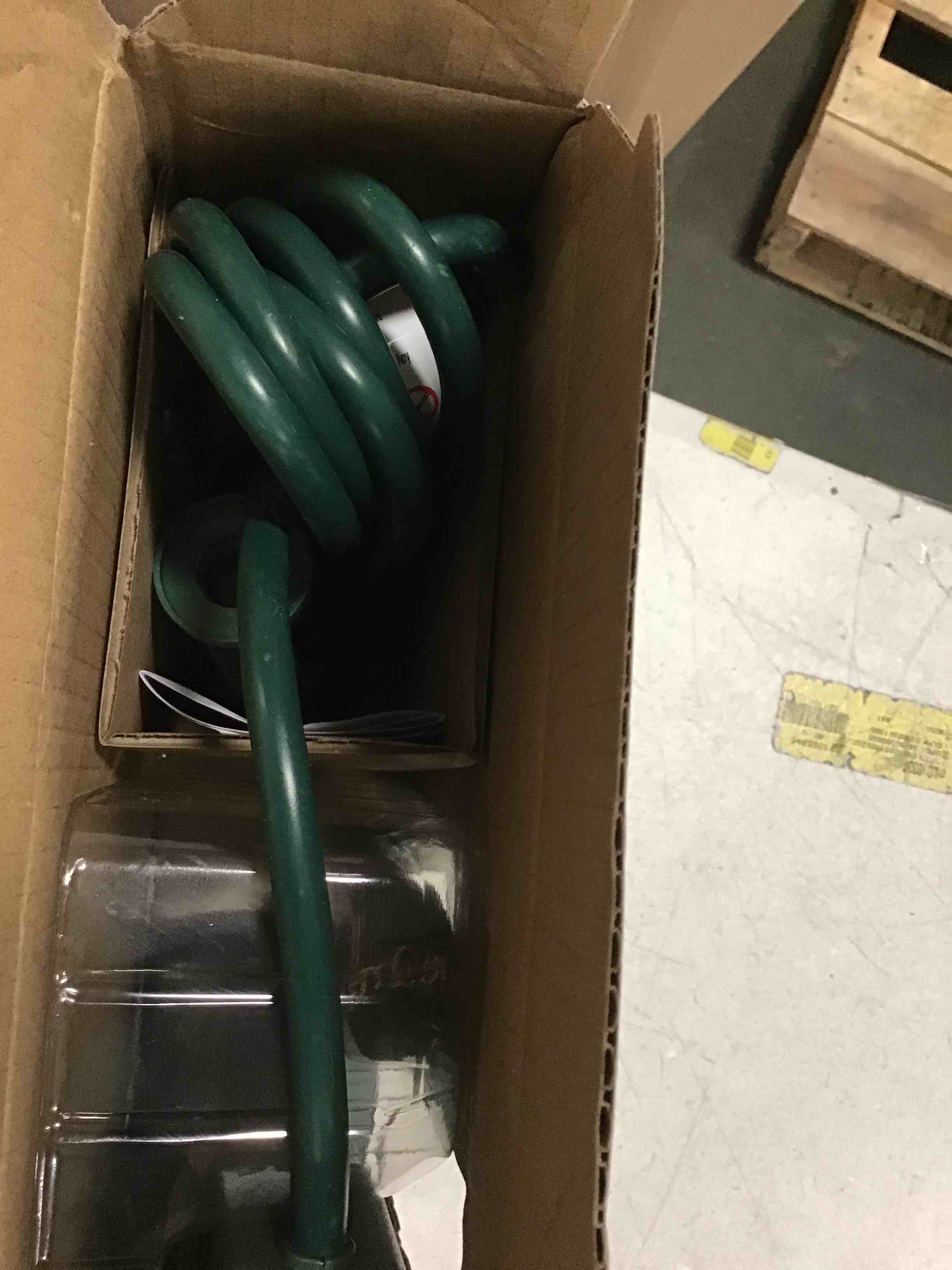 https://s3.amazonaws.com/lotting-images-prod/bidfta/ORG5810767_1707162494323.jpeg