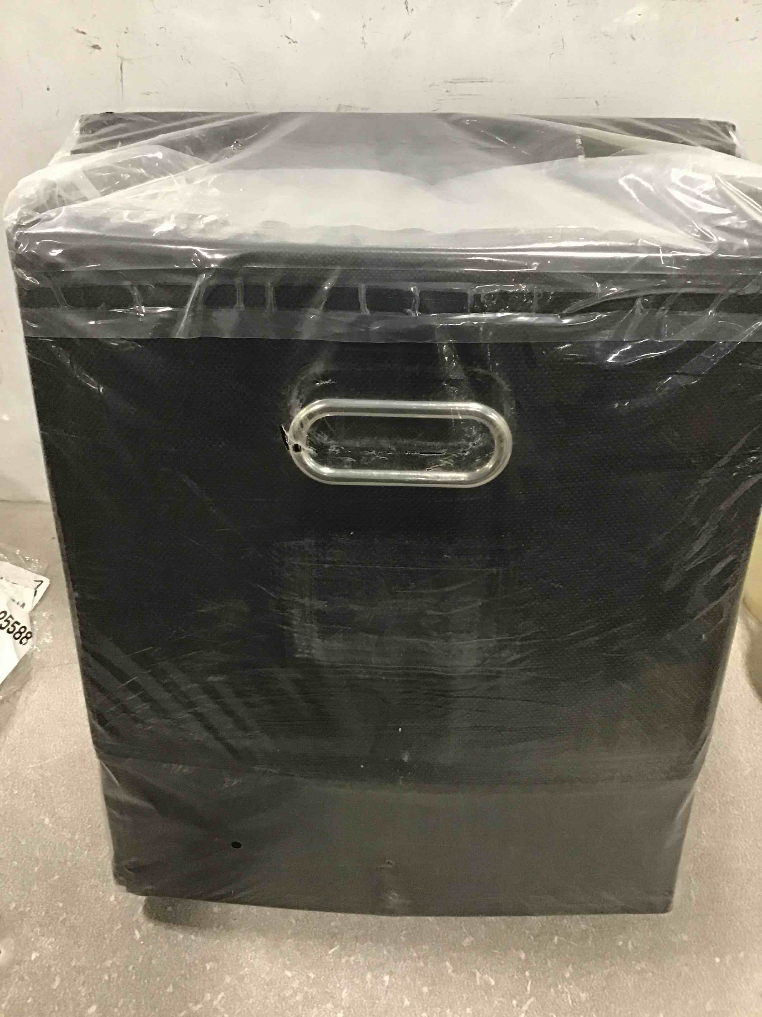 https://s3.amazonaws.com/lotting-images-prod/bidfta/ORG5811582_1706193754899.jpeg