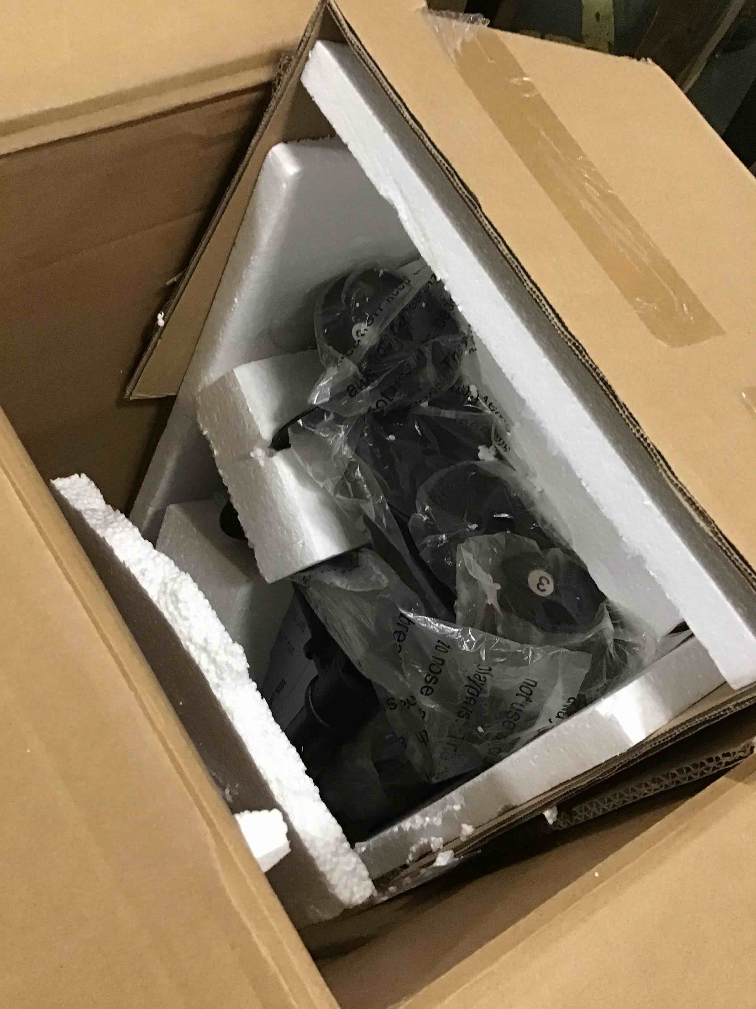https://s3.amazonaws.com/lotting-images-prod/bidfta/ORG5812135_1706534456168.jpeg