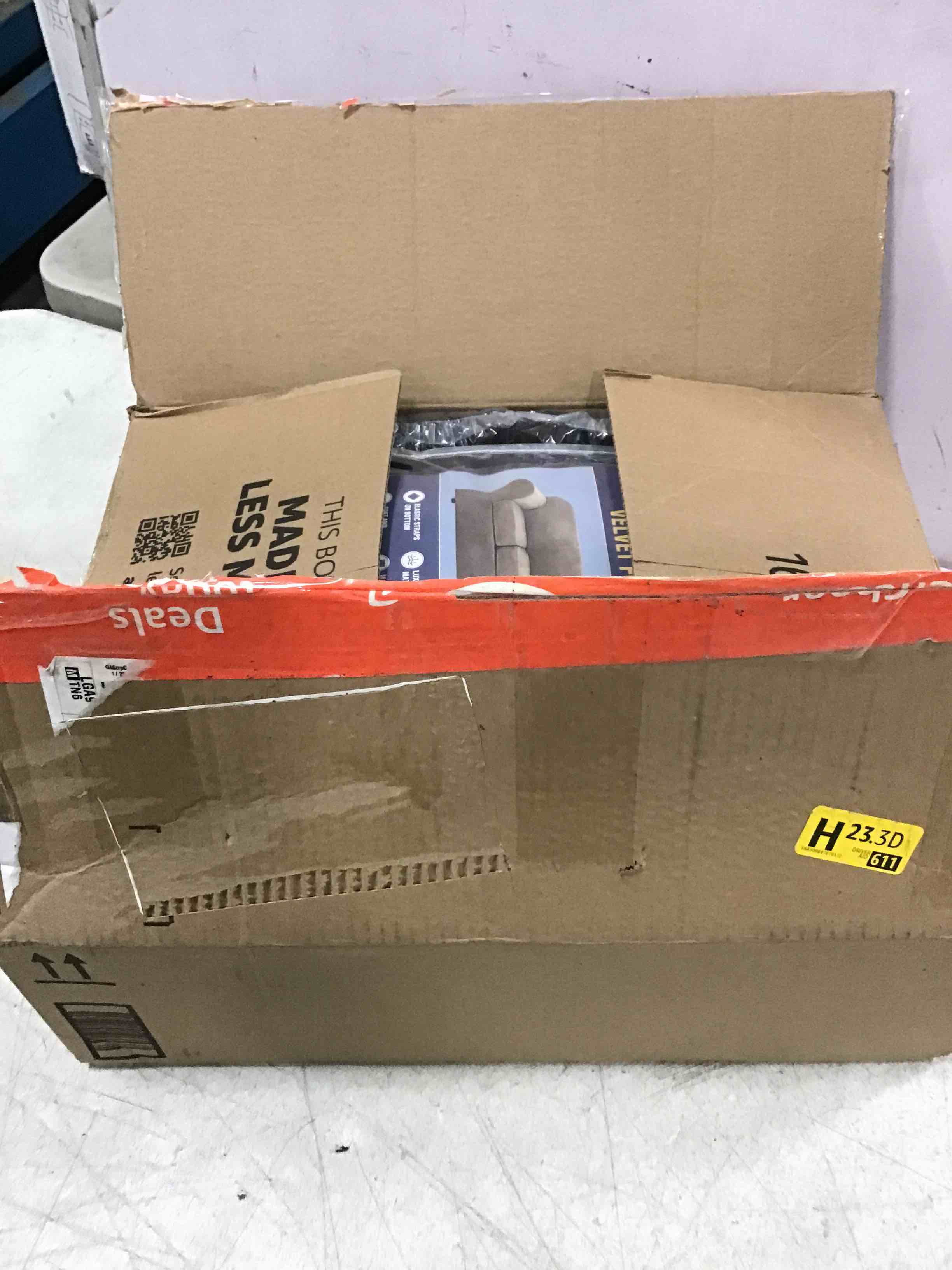 https://s3.amazonaws.com/lotting-images-prod/bidfta/ORG5812435_1706621471105.jpeg