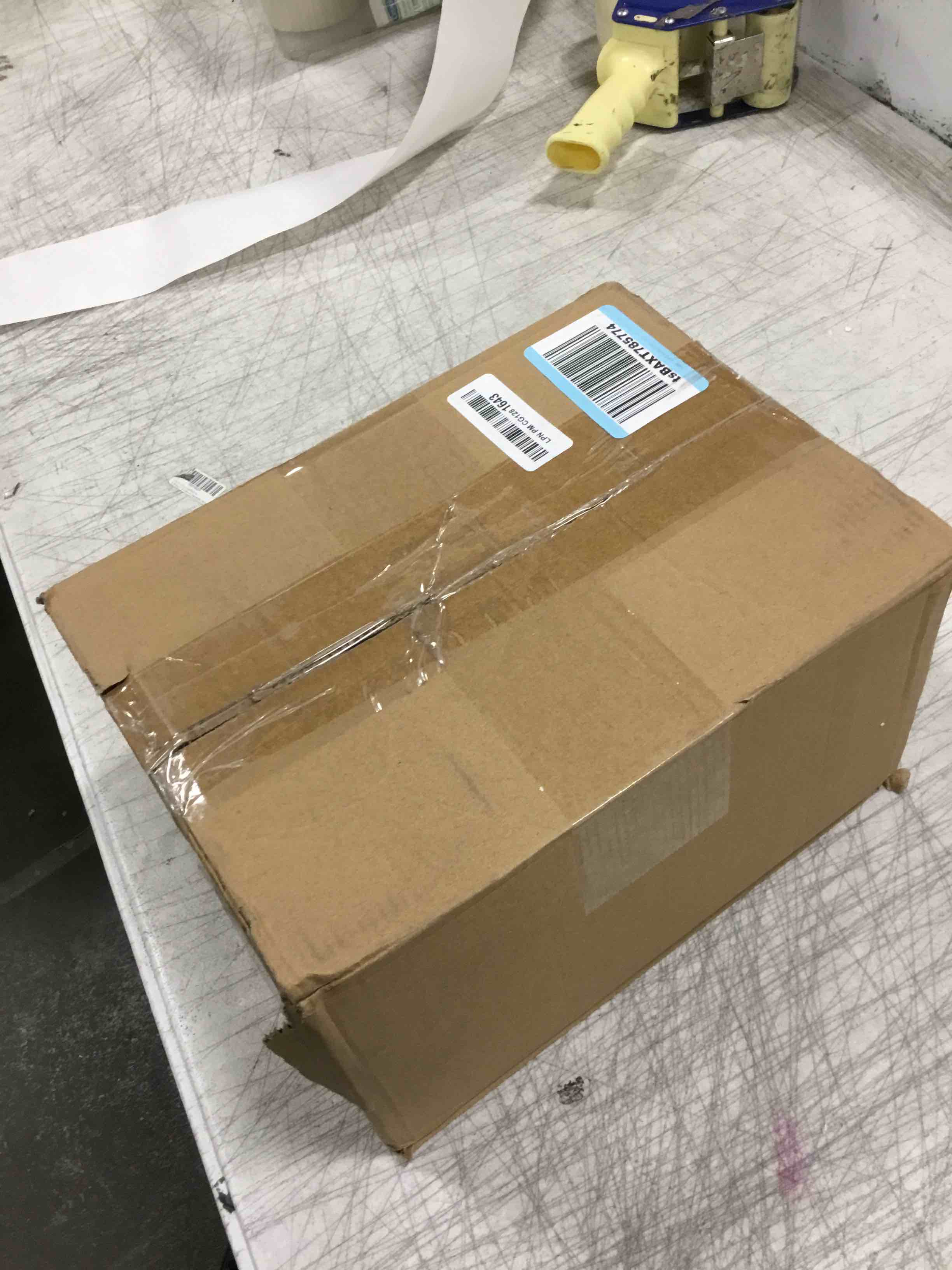 https://s3.amazonaws.com/lotting-images-prod/bidfta/ORG5812800_1706708209553.jpeg