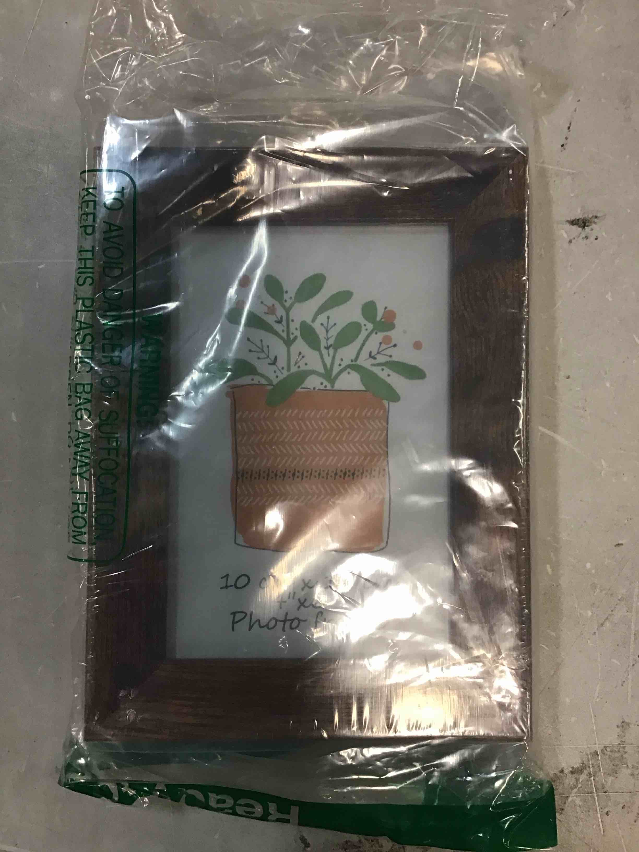 https://s3.amazonaws.com/lotting-images-prod/bidfta/ORG5812982_1706552562214.jpeg
