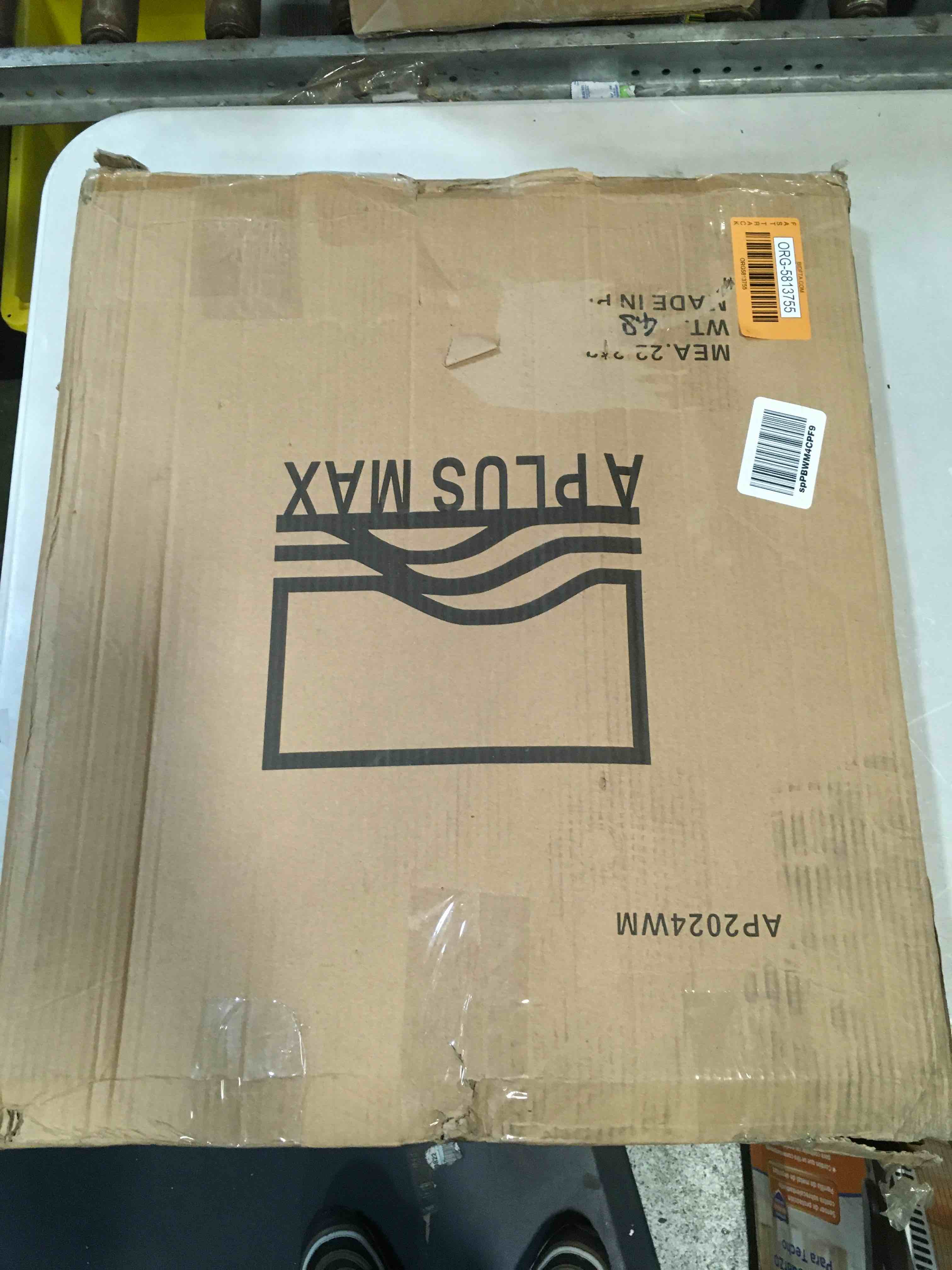 https://s3.amazonaws.com/lotting-images-prod/bidfta/ORG5813755_1707848863622.jpeg