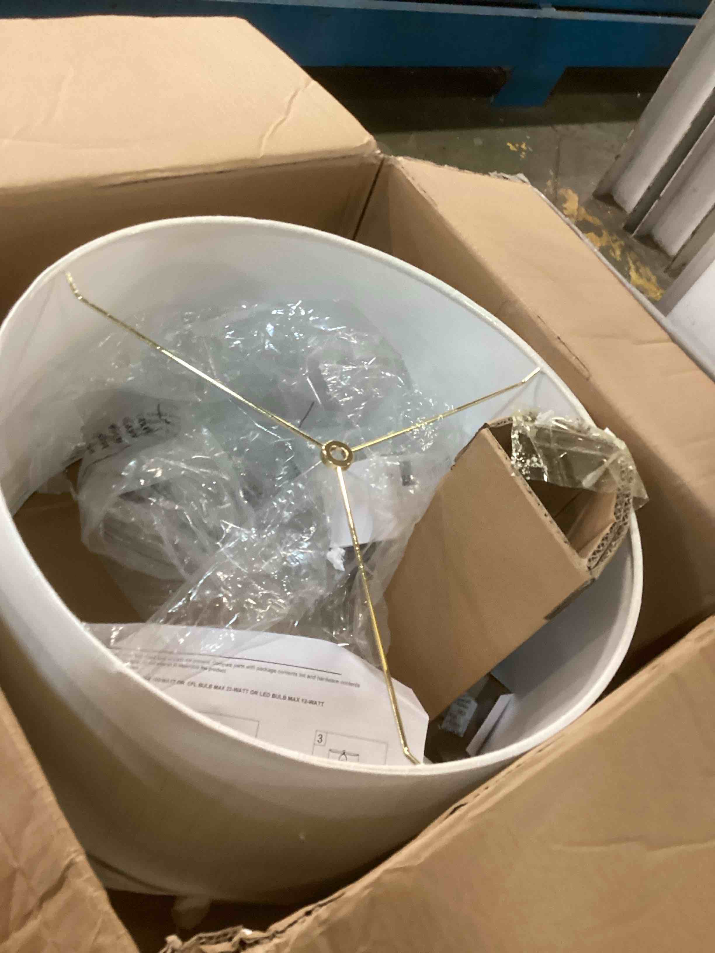 https://s3.amazonaws.com/lotting-images-prod/bidfta/ORG5814896_1706716250860.jpeg