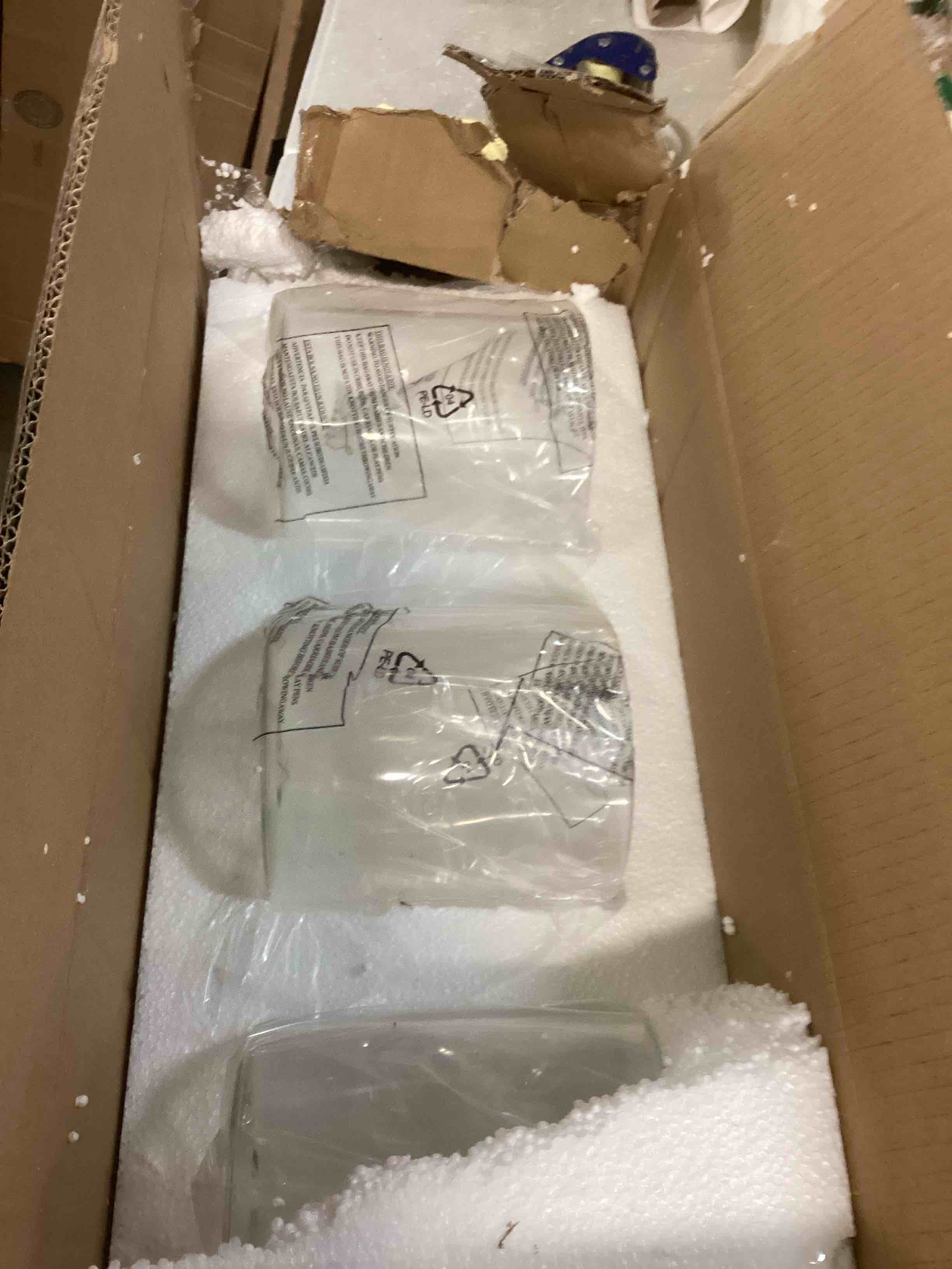 https://s3.amazonaws.com/lotting-images-prod/bidfta/ORG5815128_1706802889578.jpeg