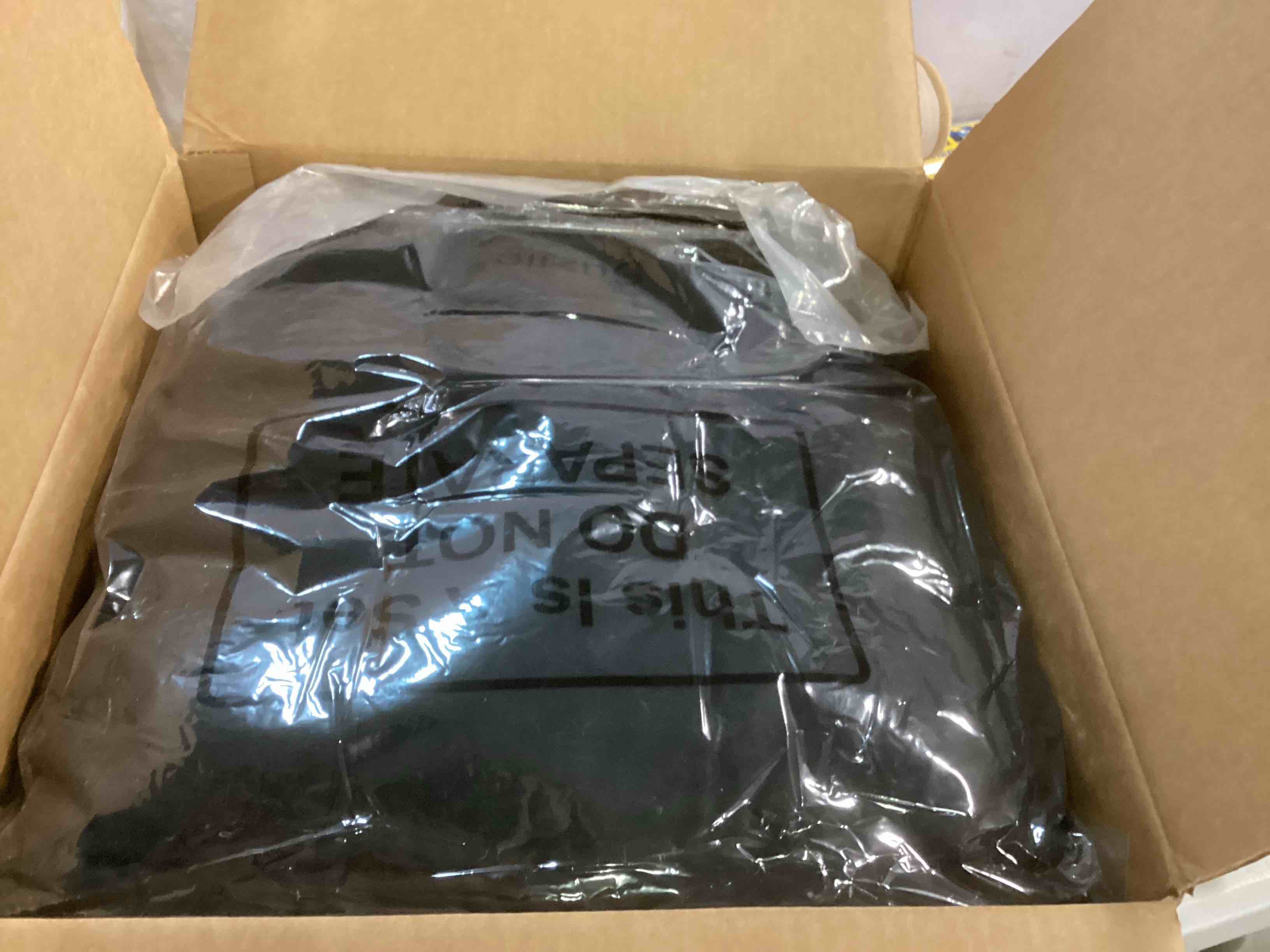 https://s3.amazonaws.com/lotting-images-prod/bidfta/ORG5815254_1706819902486.jpeg