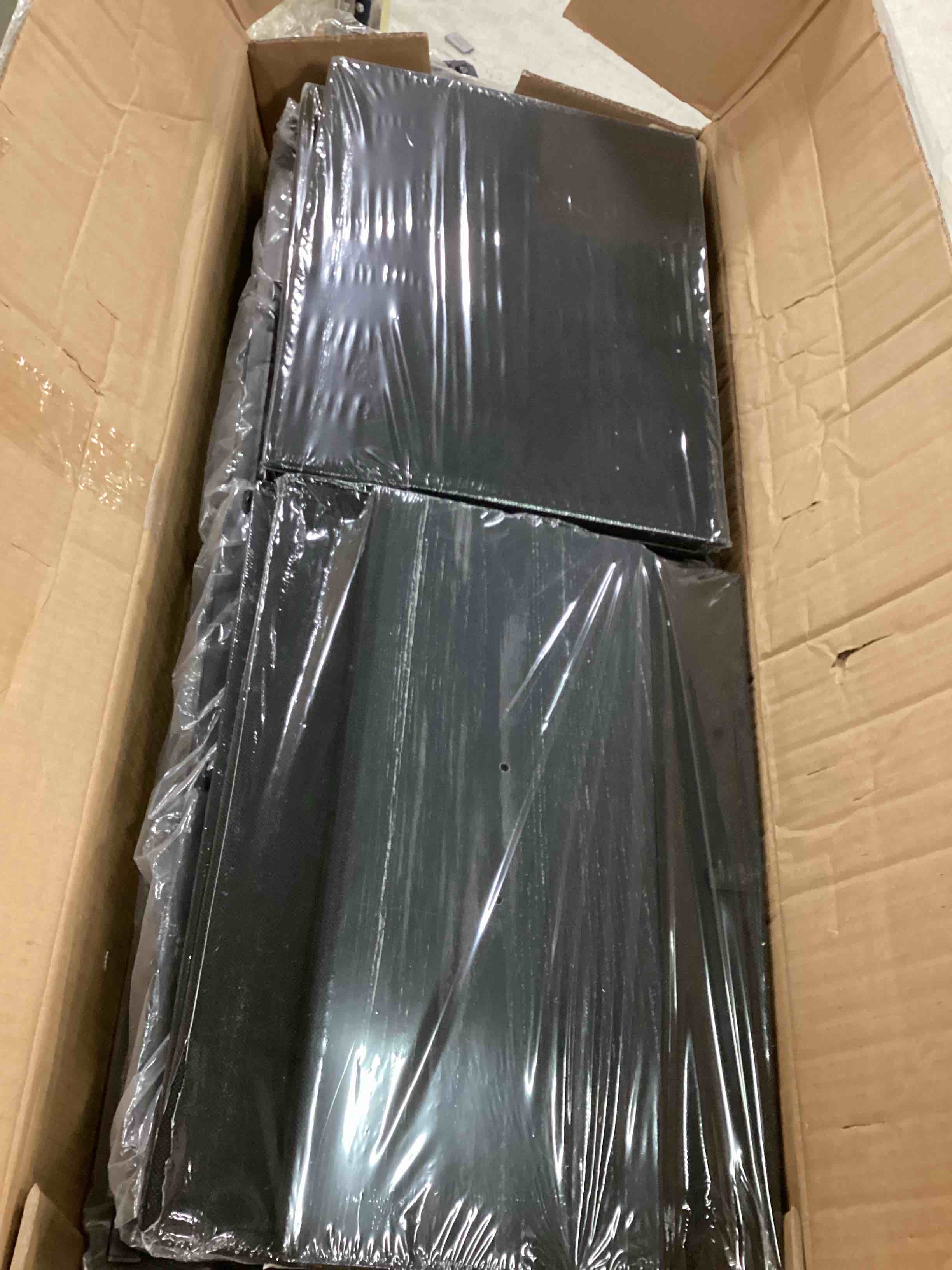 https://s3.amazonaws.com/lotting-images-prod/bidfta/ORG5815274_1706875528354.jpeg