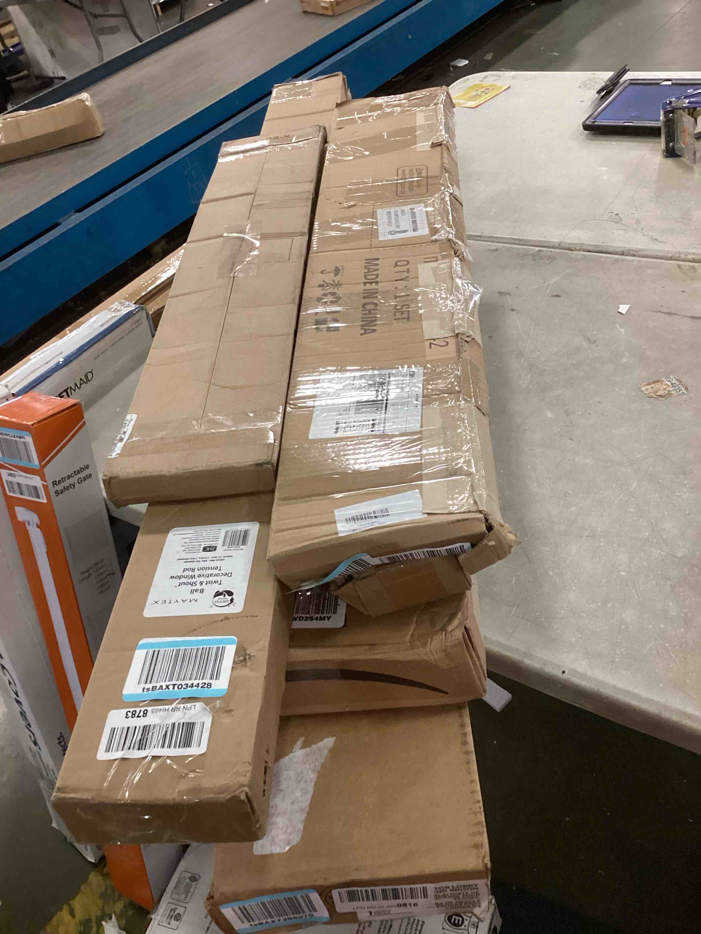 https://s3.amazonaws.com/lotting-images-prod/bidfta/ORG5815519_1706907692158.jpeg