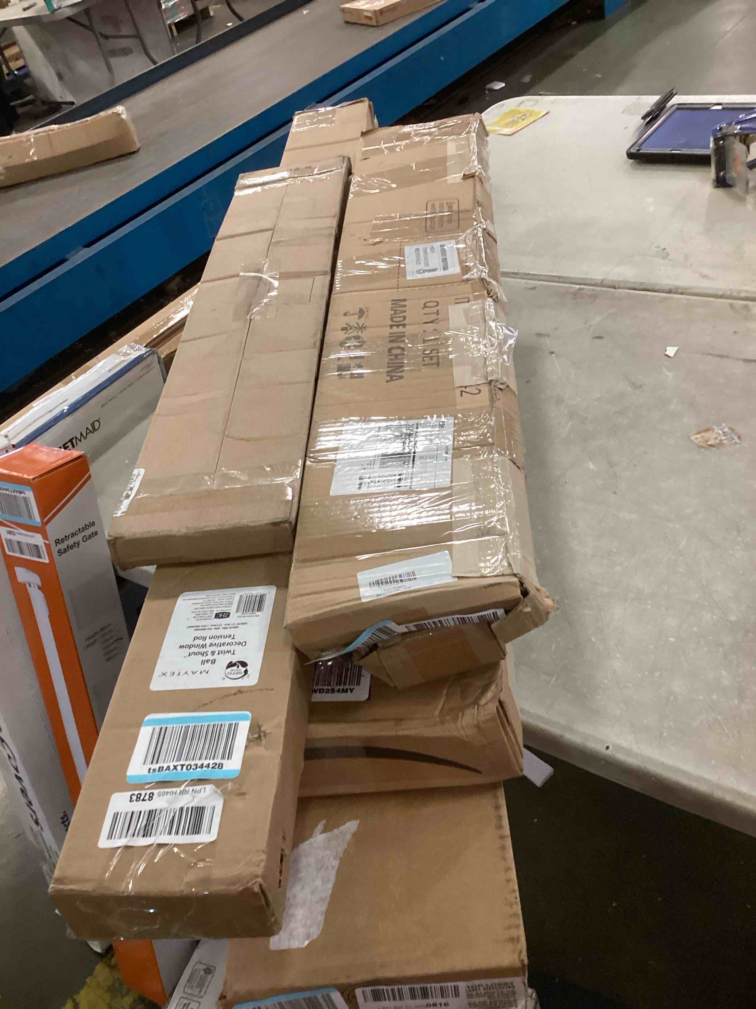 https://s3.amazonaws.com/lotting-images-prod/bidfta/ORG5815519_1706907692980.jpeg