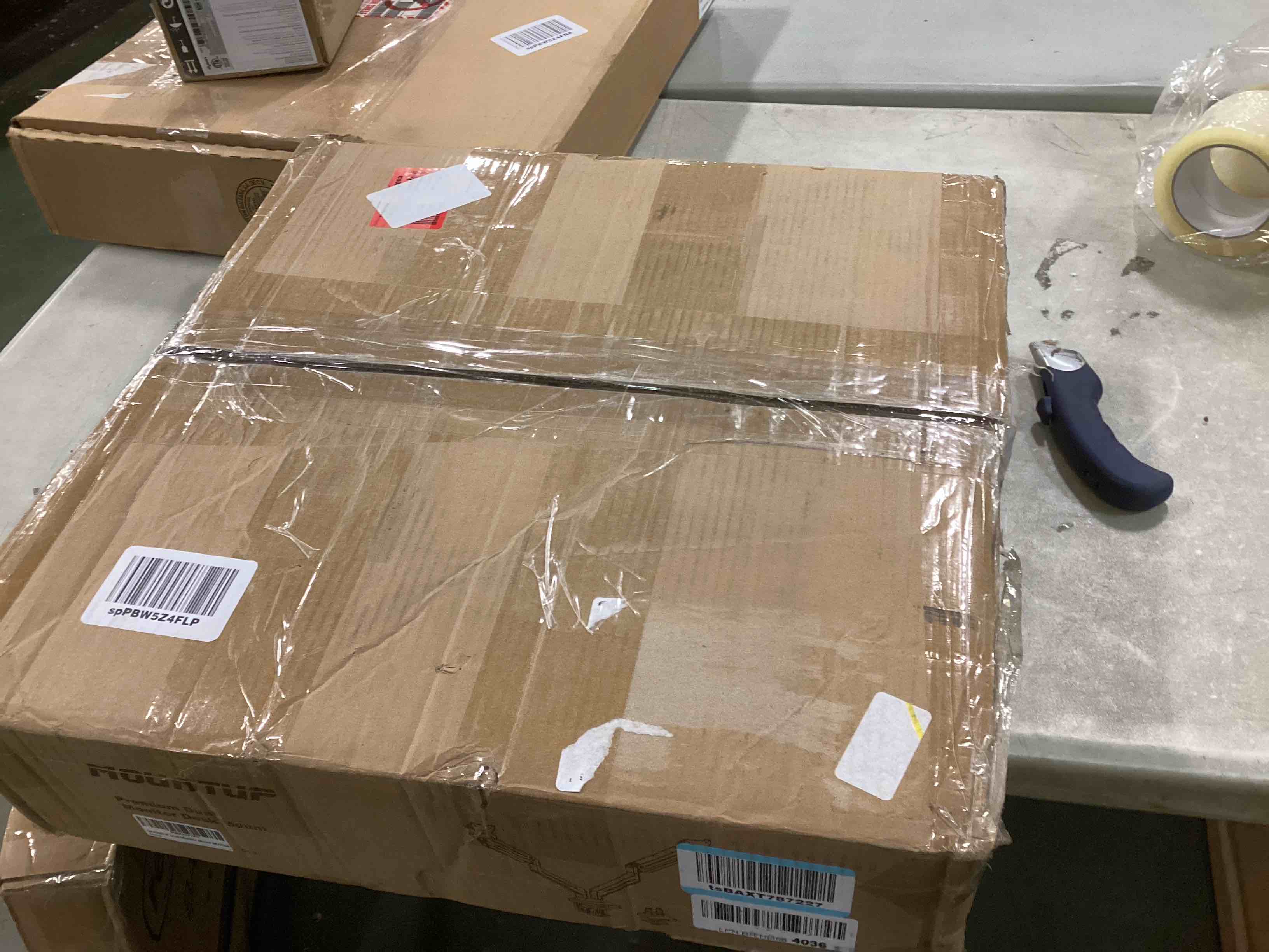 https://s3.amazonaws.com/lotting-images-prod/bidfta/ORG5815753_1707136687949.jpeg