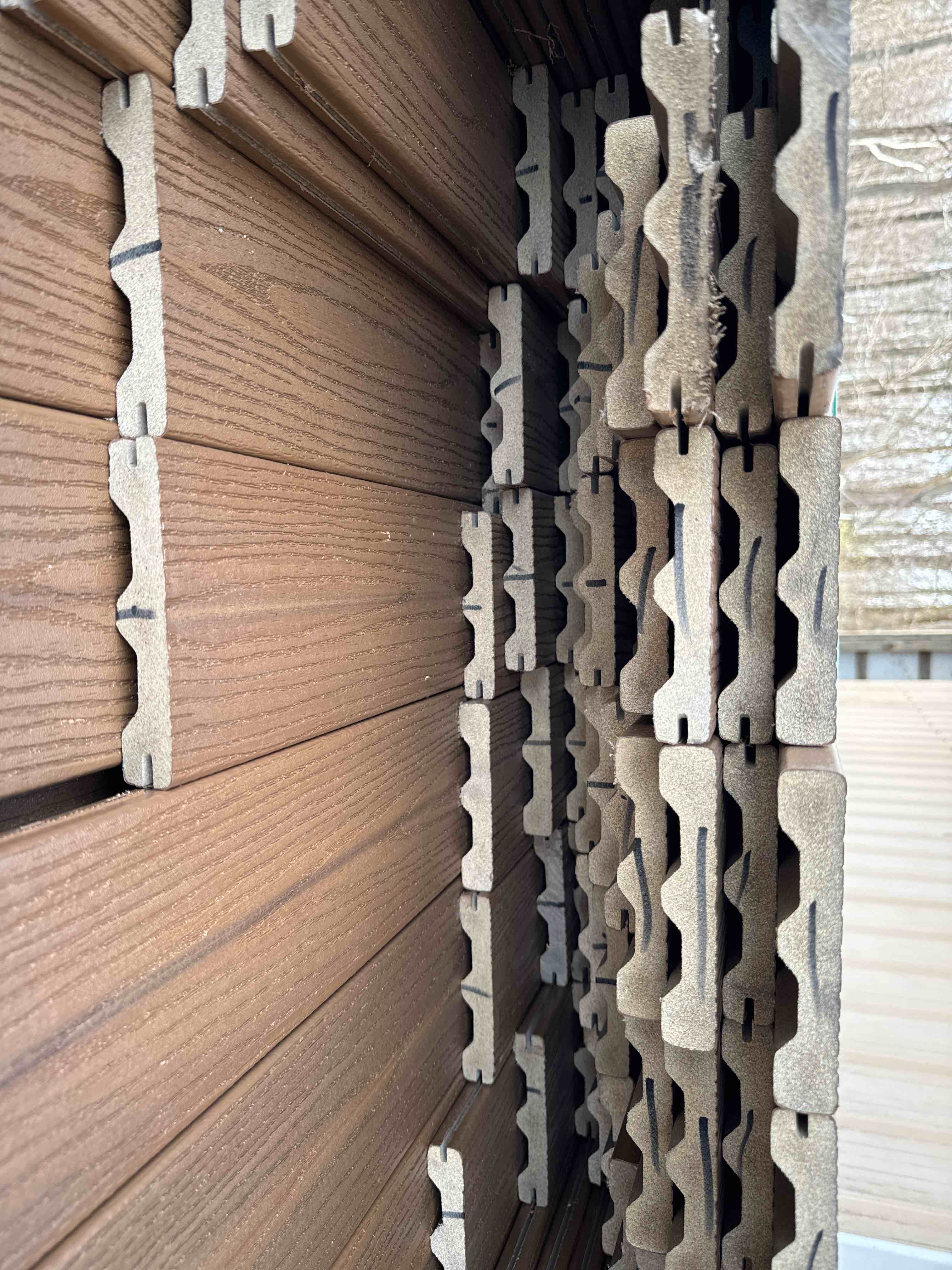 320 linear feet 20 boards of horizon brown composite decking boards your bid per linear foot