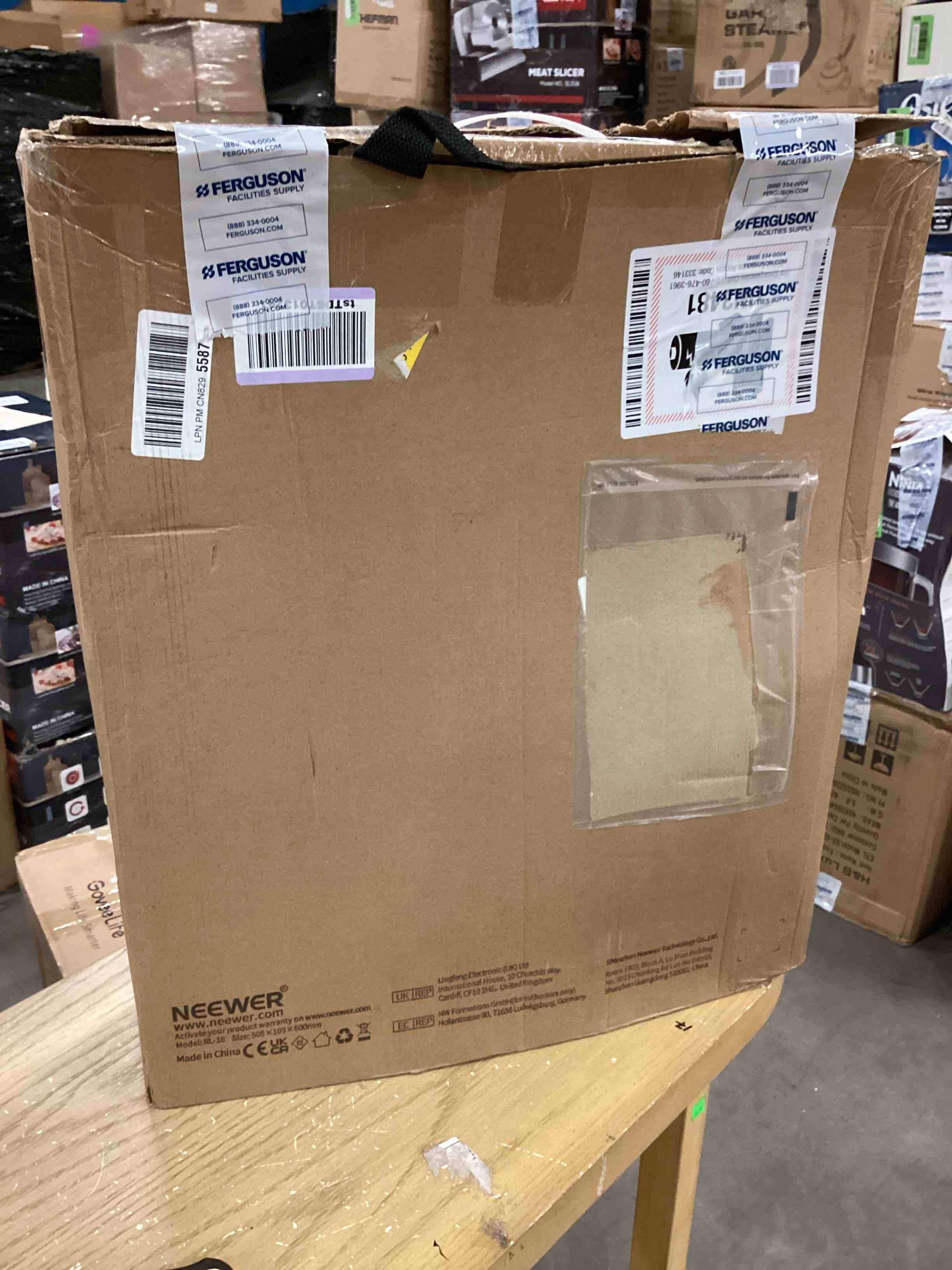 https://s3.amazonaws.com/lotting-images-prod/bidfta/ORG5847927_1707485553231.jpeg