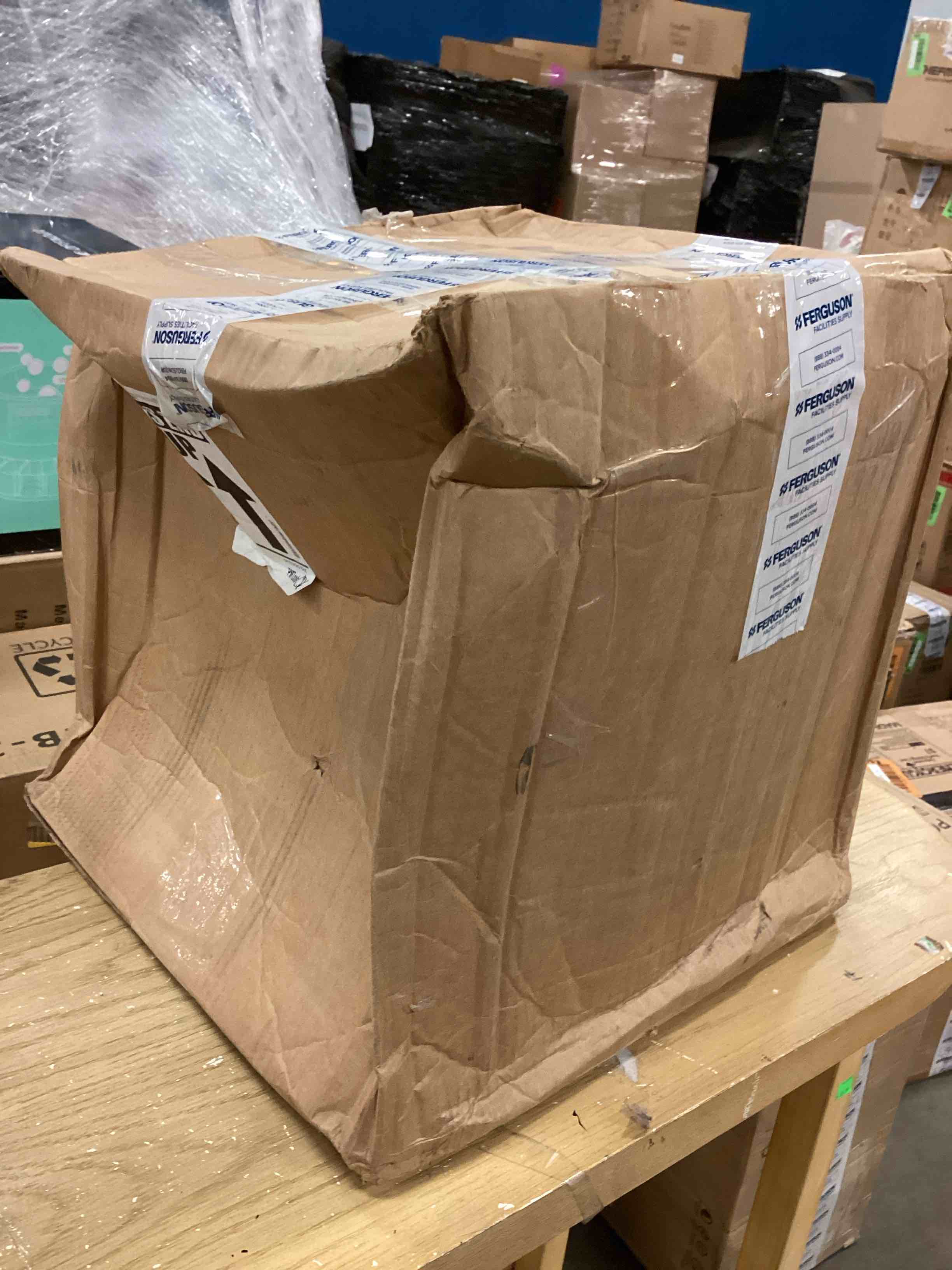 https://s3.amazonaws.com/lotting-images-prod/bidfta/ORG5847938_1707488380116.jpeg