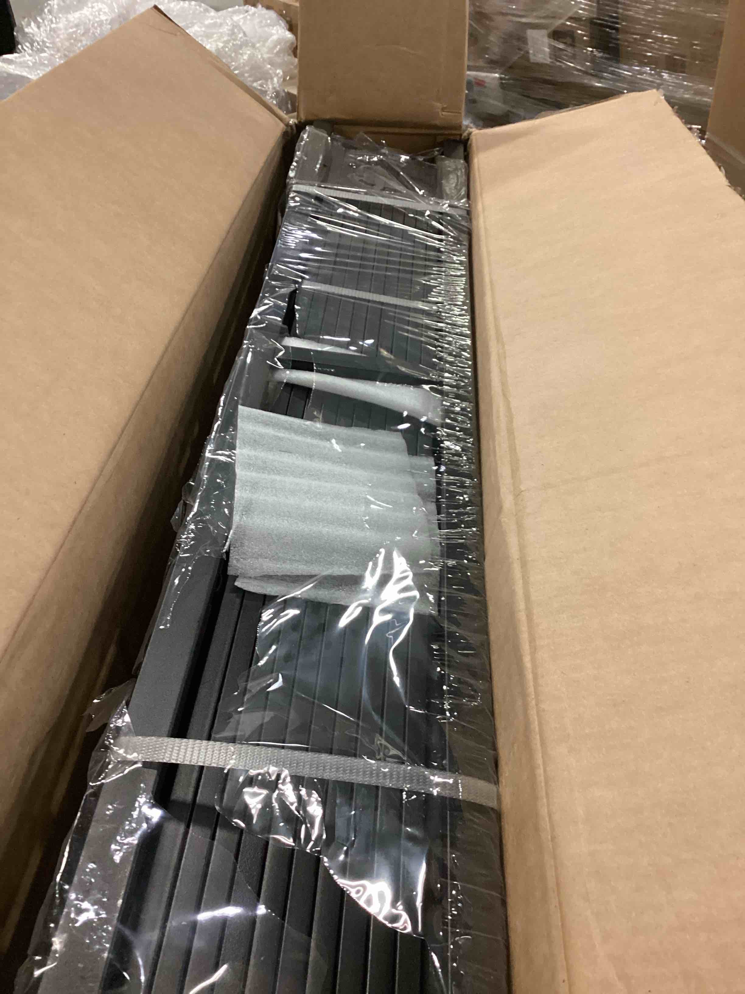 https://s3.amazonaws.com/lotting-images-prod/bidfta/ORG5852483_1715018286415.jpeg
