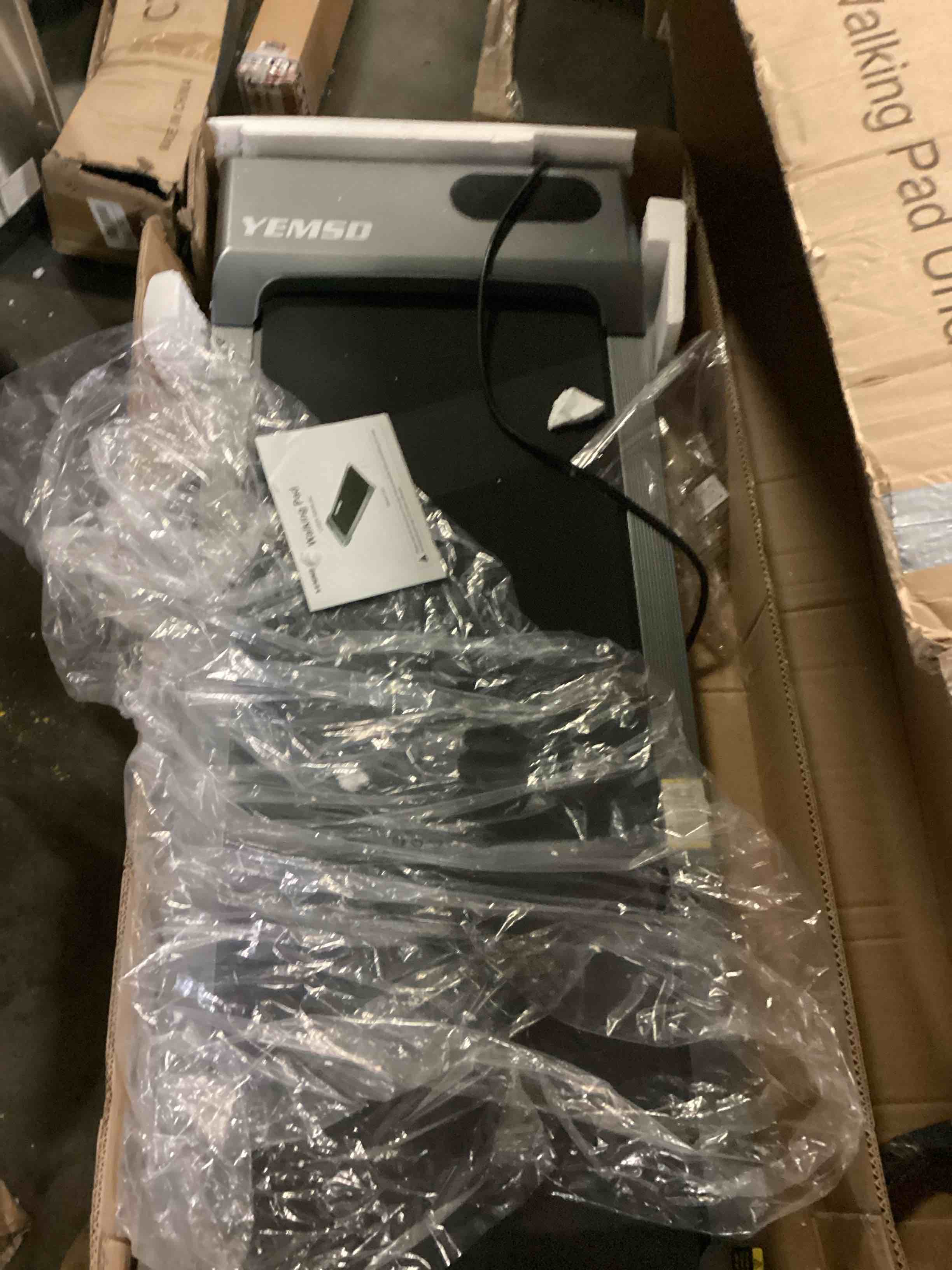 https://s3.amazonaws.com/lotting-images-prod/bidfta/ORG5852555_1715088254781.jpeg