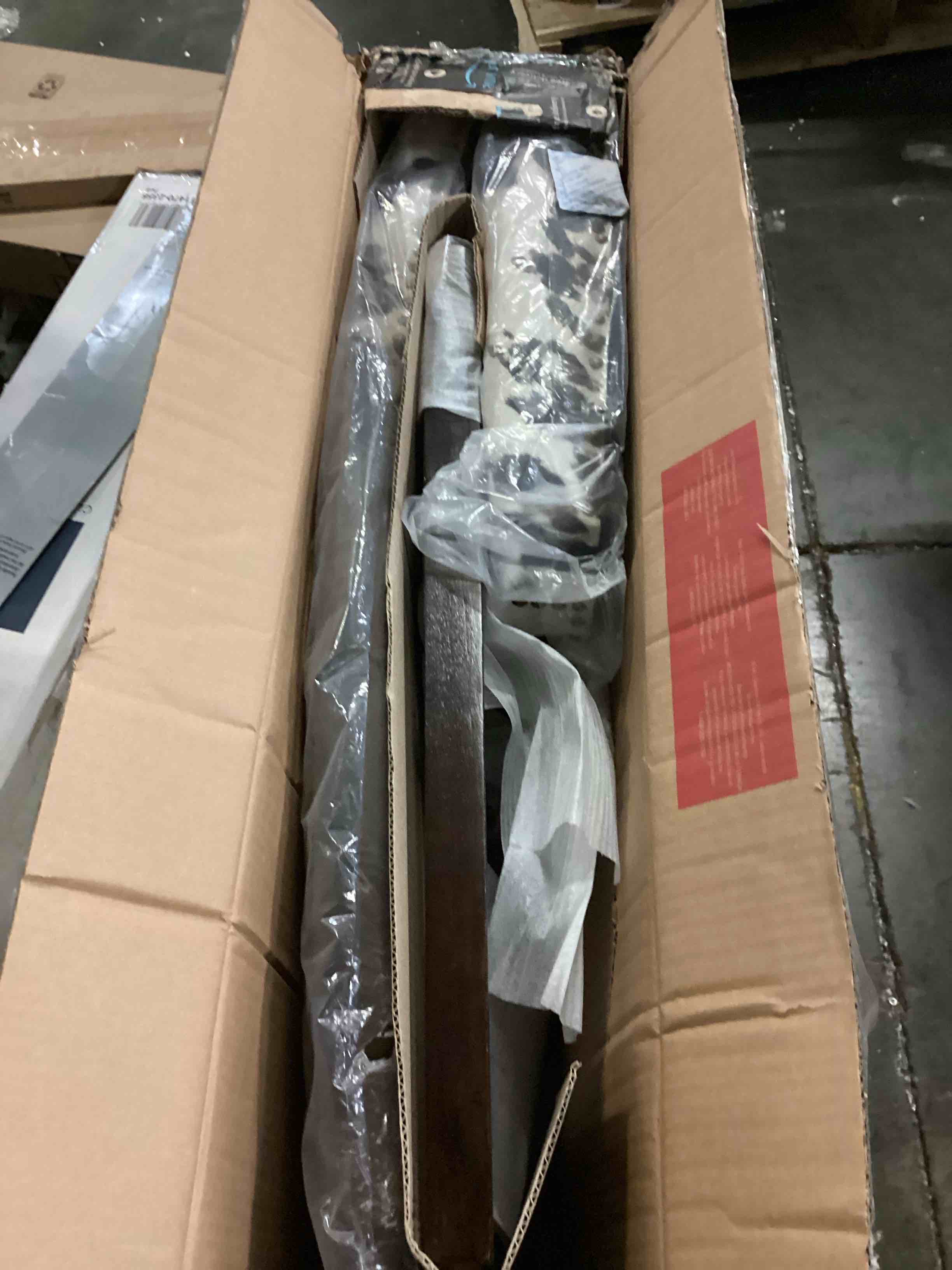 https://s3.amazonaws.com/lotting-images-prod/bidfta/ORG5852980_1715601571102.jpeg
