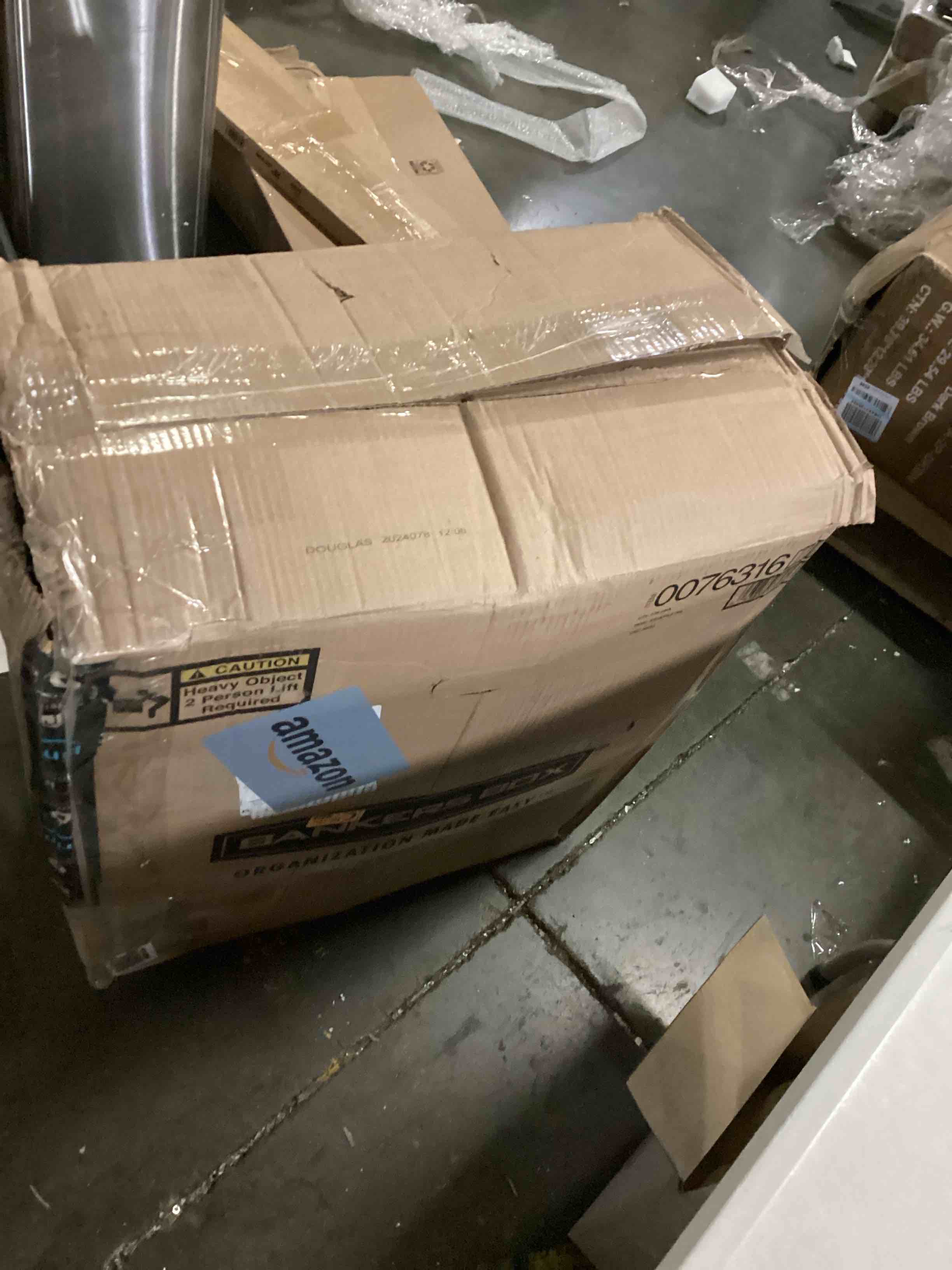 https://s3.amazonaws.com/lotting-images-prod/bidfta/ORG5852982_1715602092051.jpeg