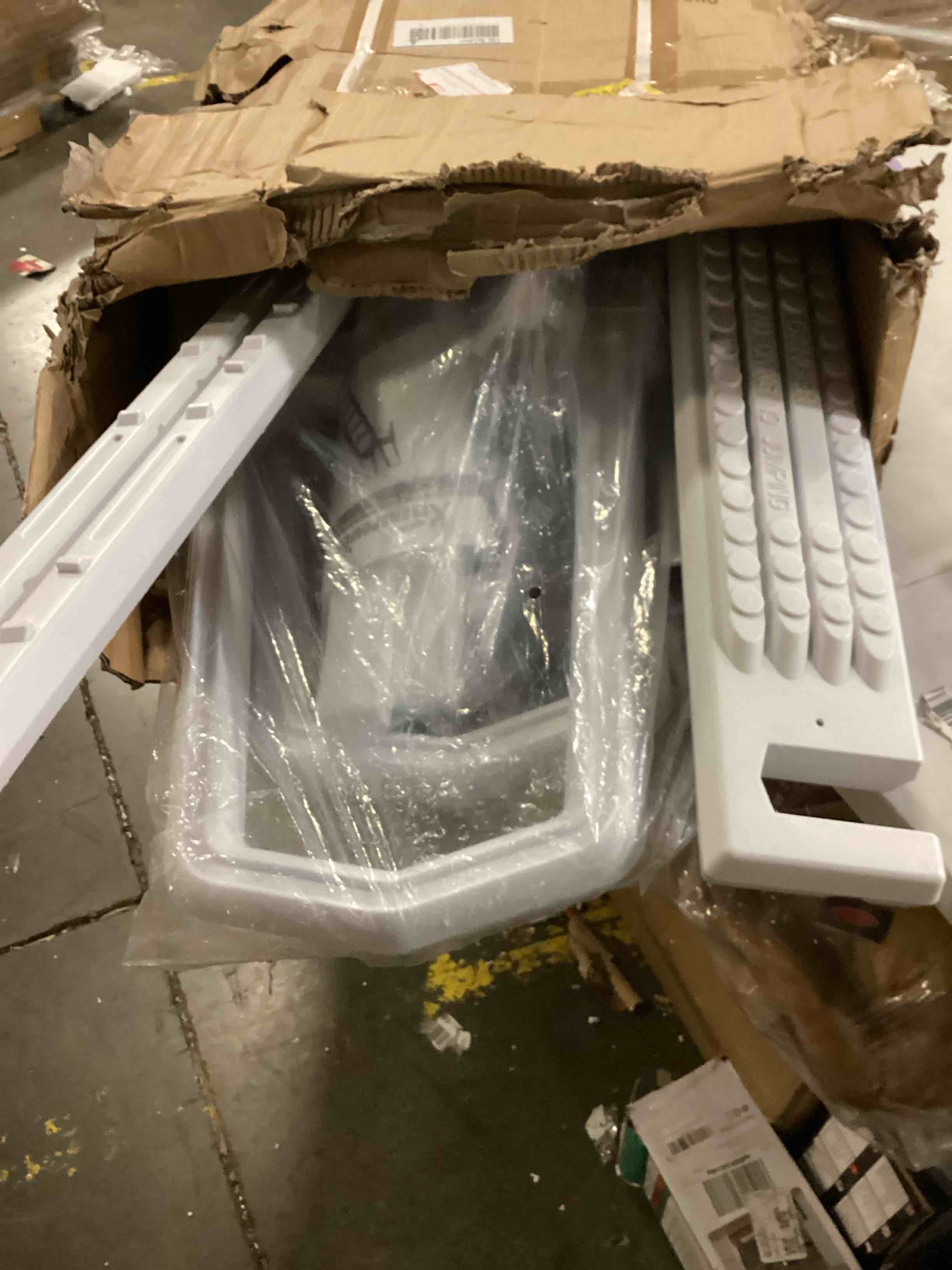 https://s3.amazonaws.com/lotting-images-prod/bidfta/ORG5853055_1715621951875.jpeg