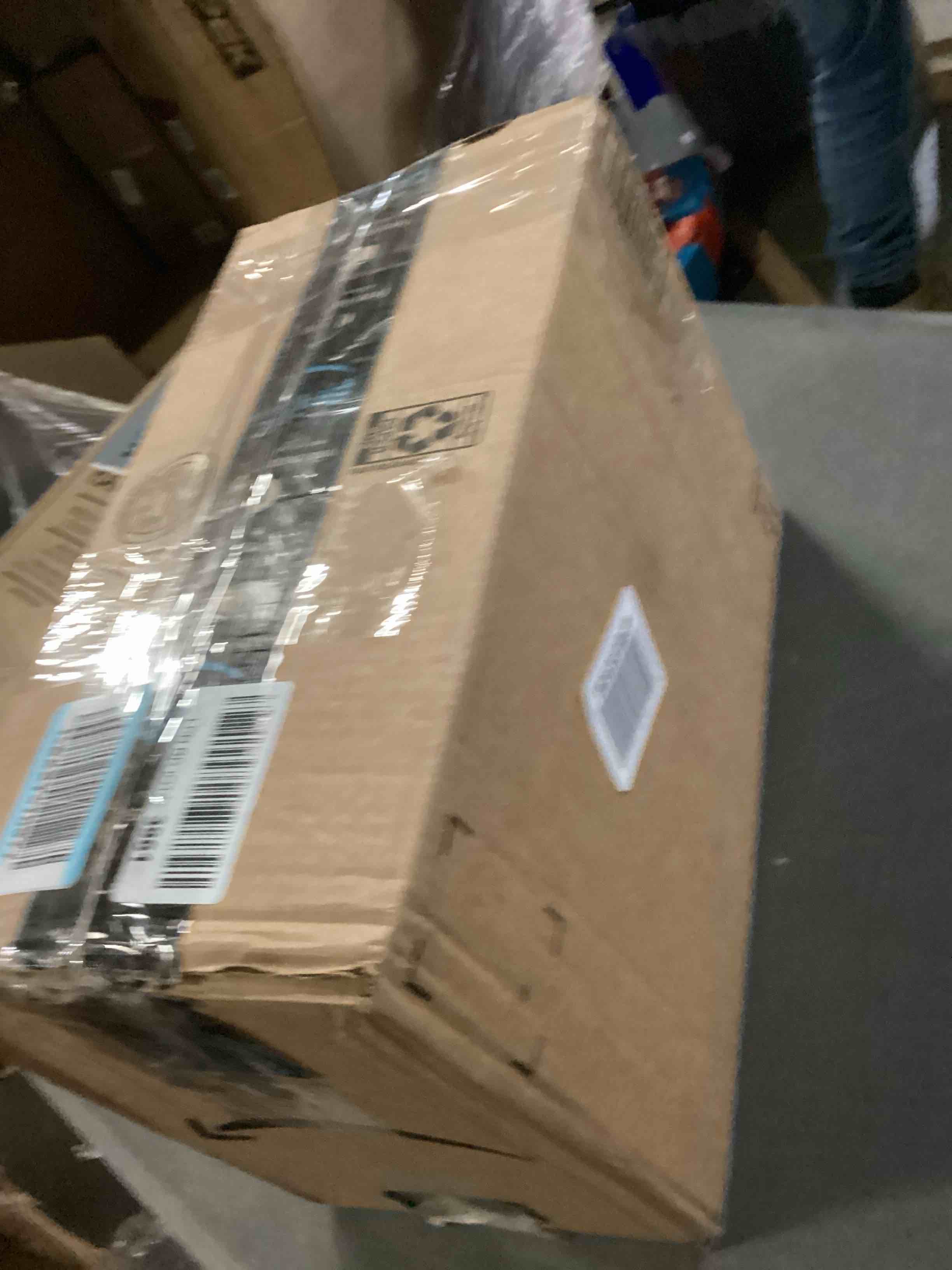 https://s3.amazonaws.com/lotting-images-prod/bidfta/ORG5854591_1715347698523.jpeg