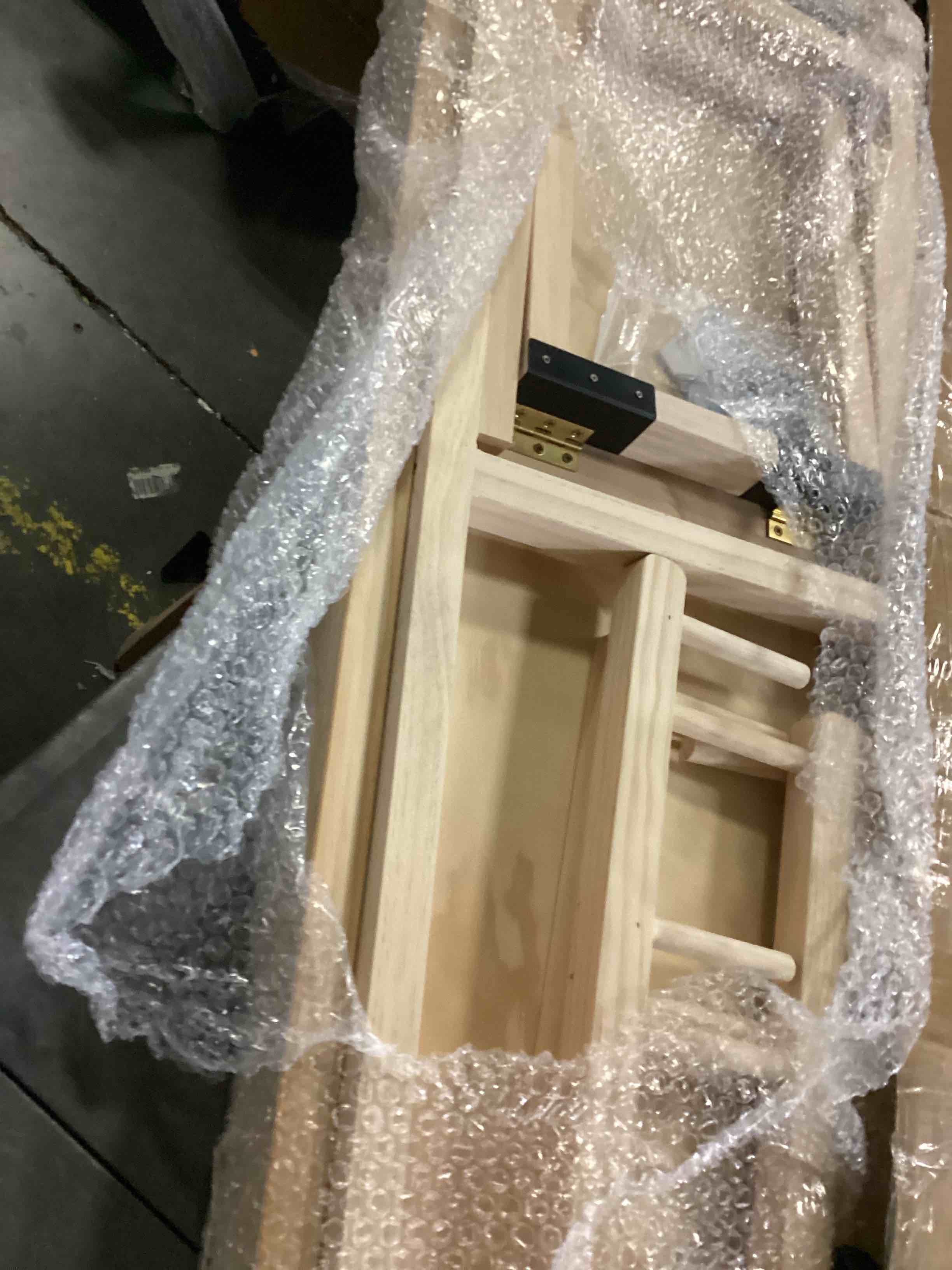 https://s3.amazonaws.com/lotting-images-prod/bidfta/ORG5854677_1715600482729.jpeg