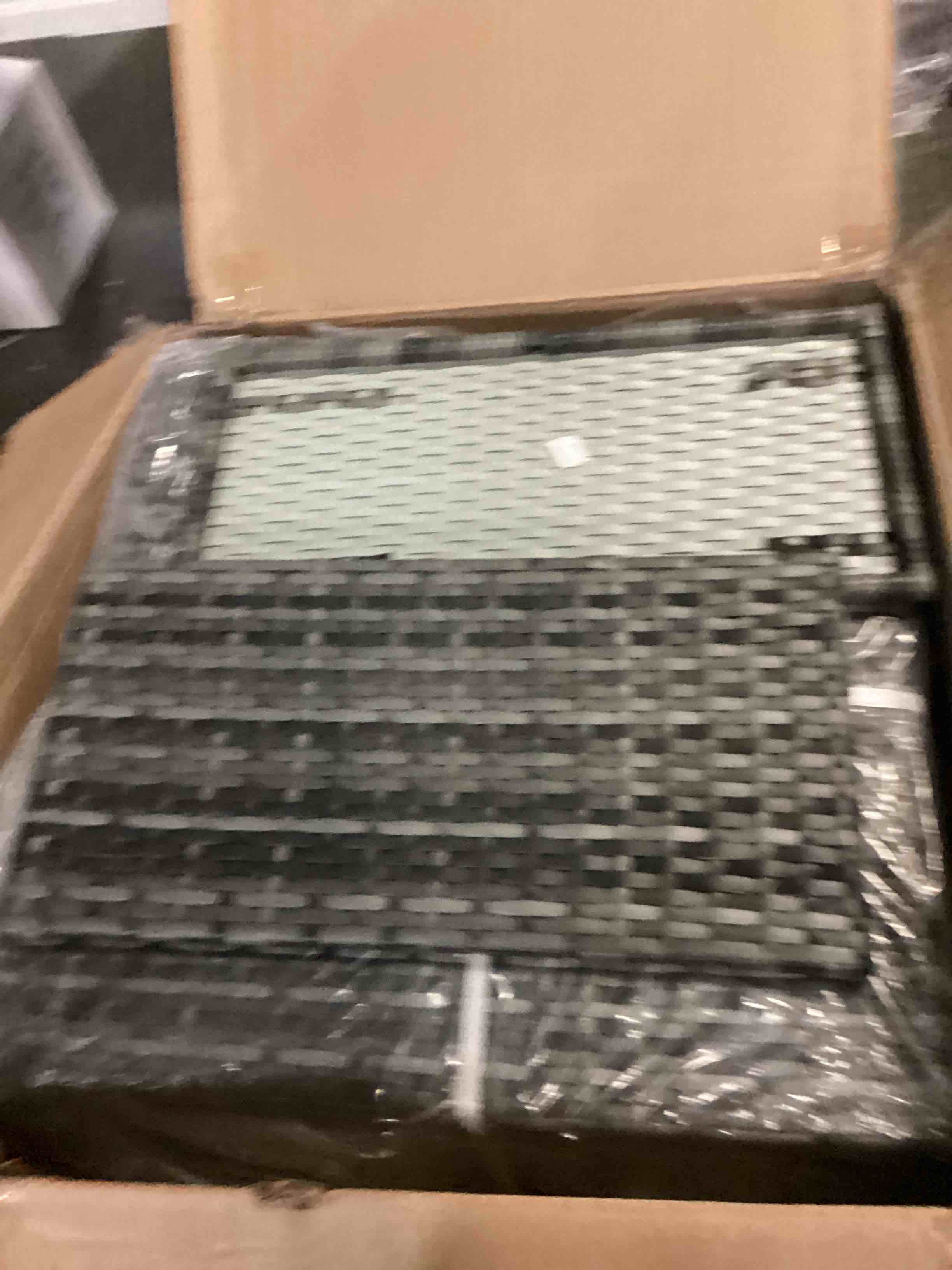 https://s3.amazonaws.com/lotting-images-prod/bidfta/ORG5854720_1715611796866.jpeg