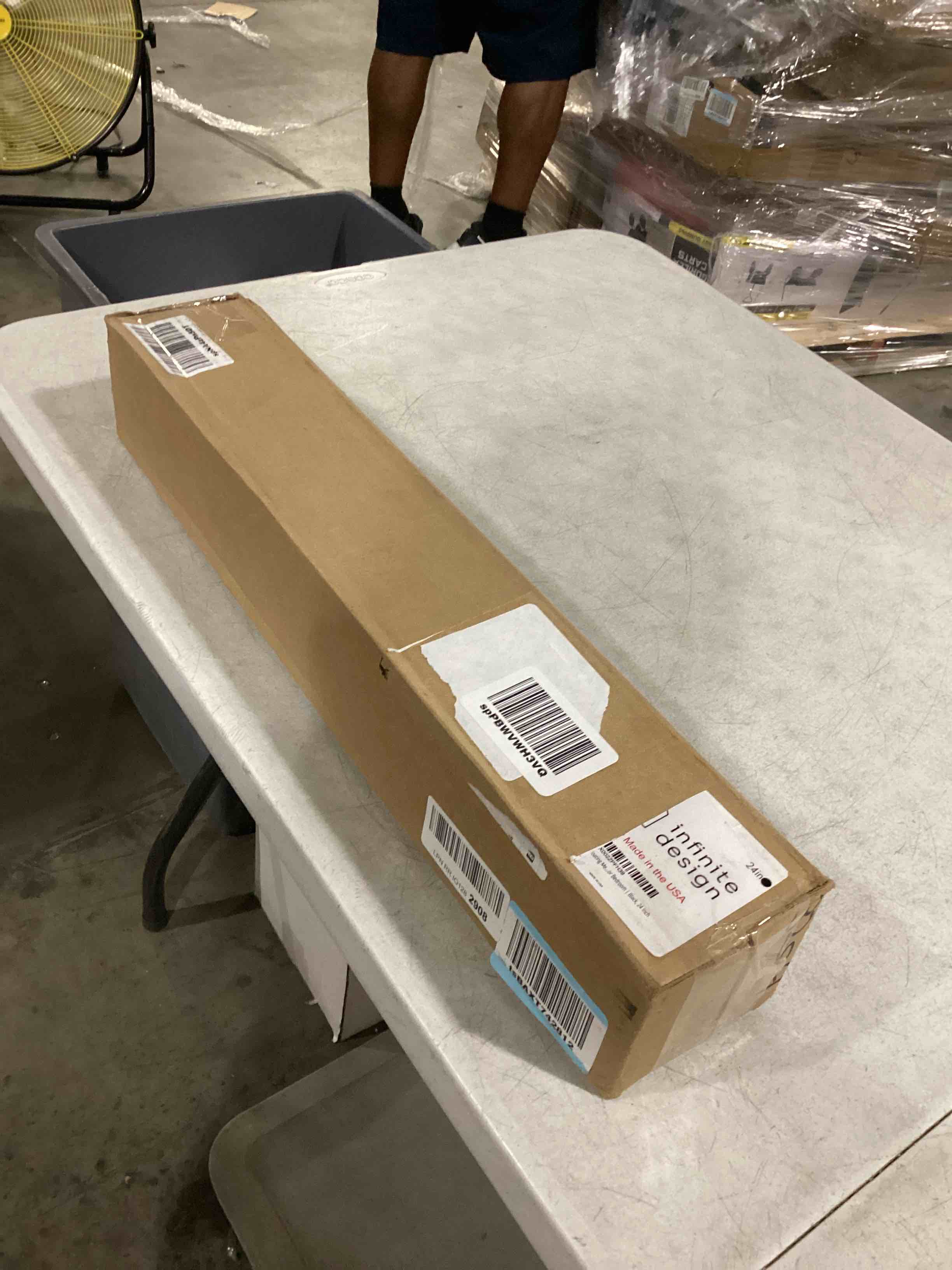 https://s3.amazonaws.com/lotting-images-prod/bidfta/ORG5856208_1714754287161.jpeg