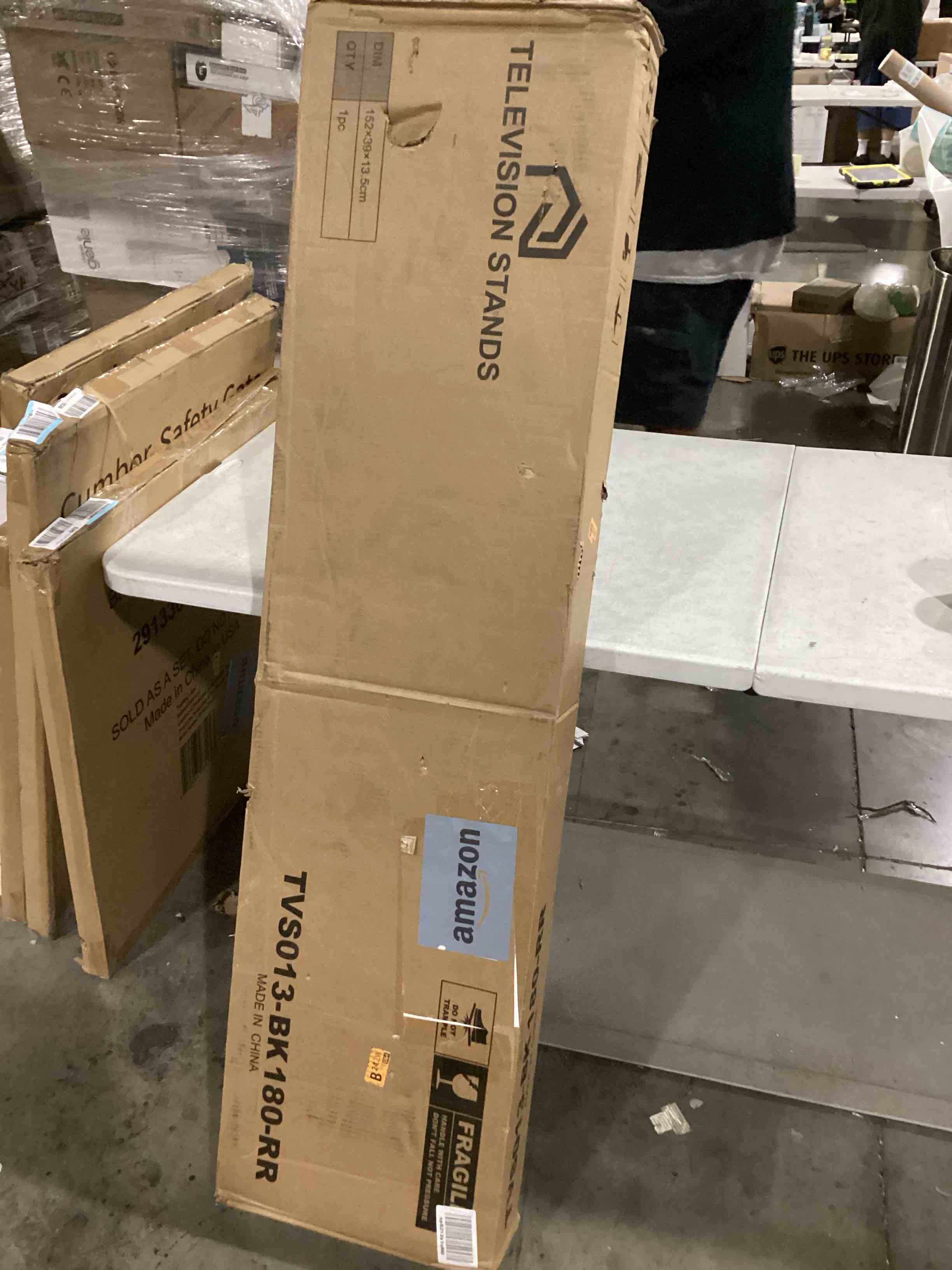 https://s3.amazonaws.com/lotting-images-prod/bidfta/ORG5856382_1715021021102.jpeg