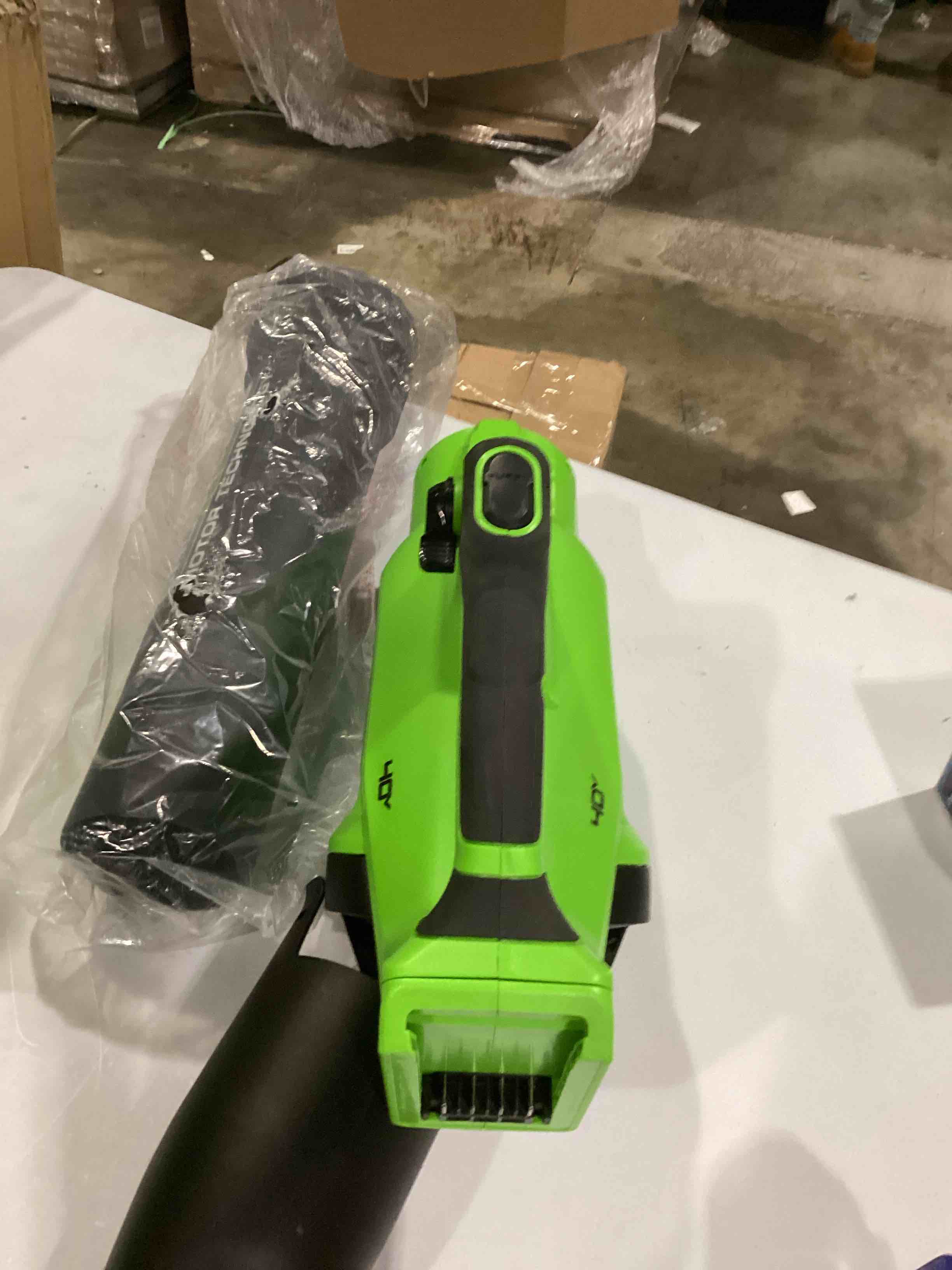 https://s3.amazonaws.com/lotting-images-prod/bidfta/ORG5857232_1714570933518.jpeg