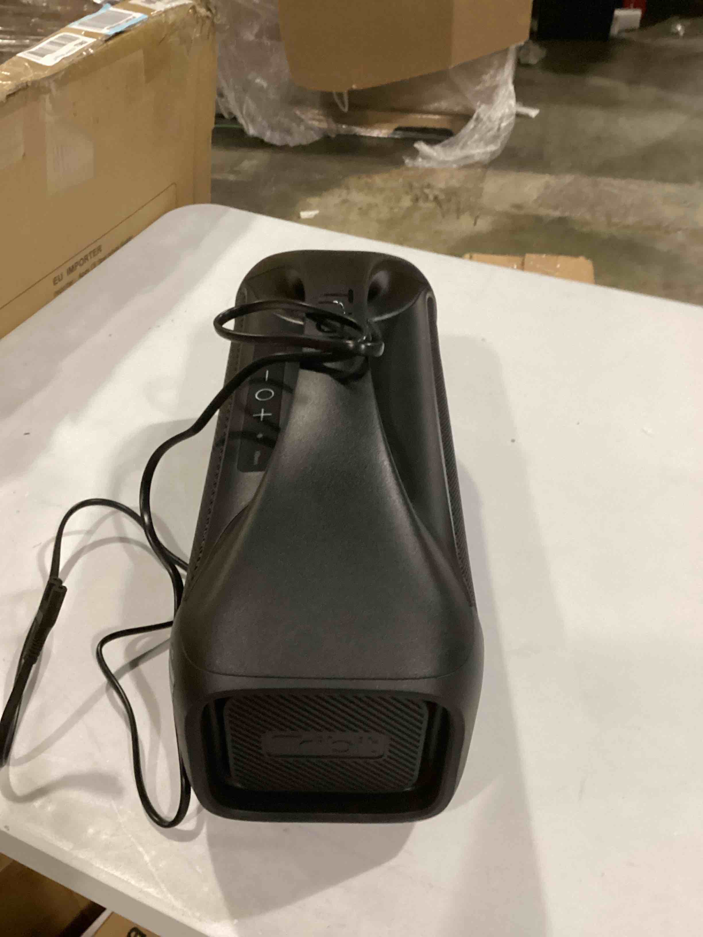 https://s3.amazonaws.com/lotting-images-prod/bidfta/ORG5857233_1714571100785.jpeg