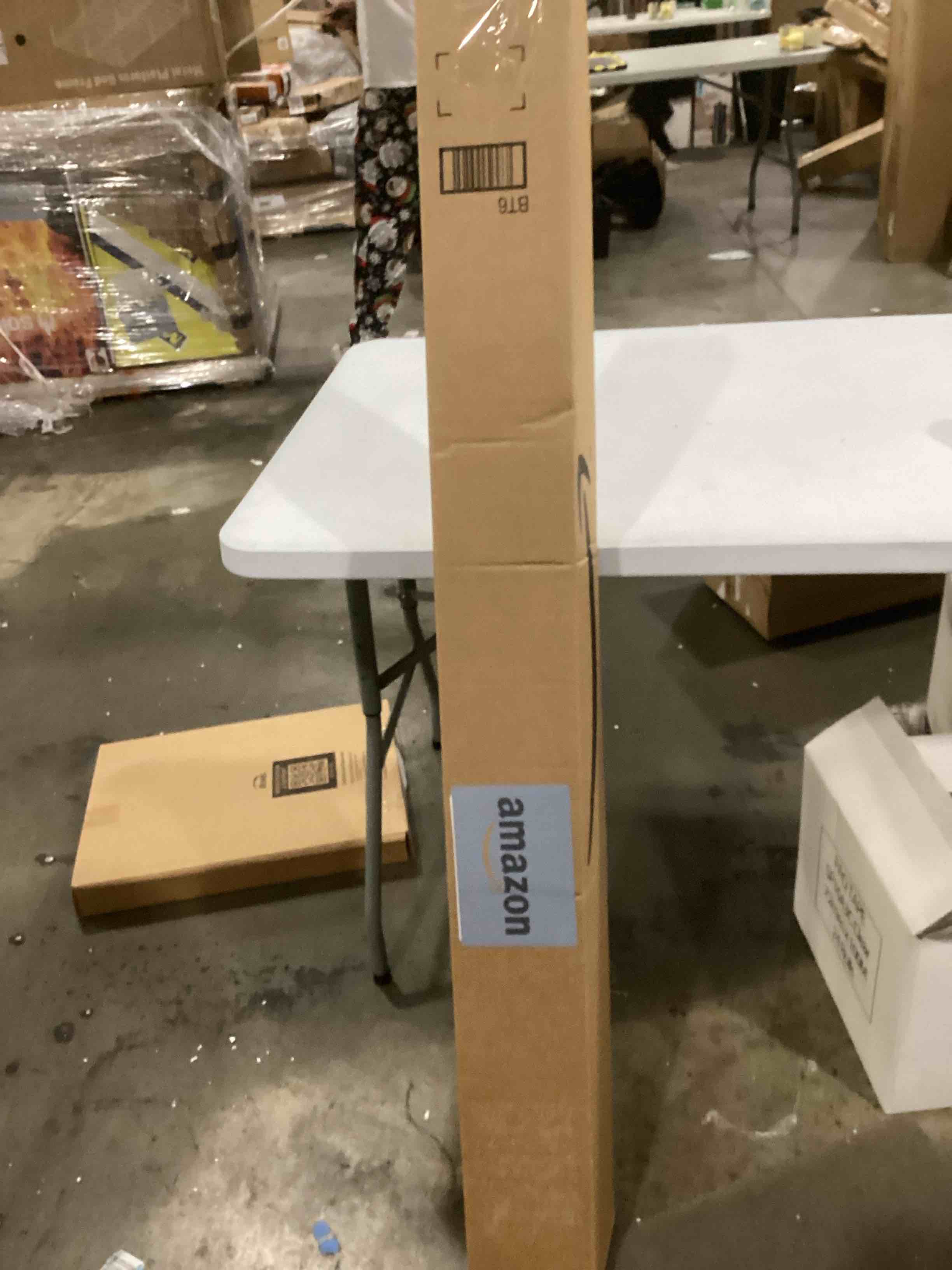 https://s3.amazonaws.com/lotting-images-prod/bidfta/ORG5857306_1714650112689.jpeg