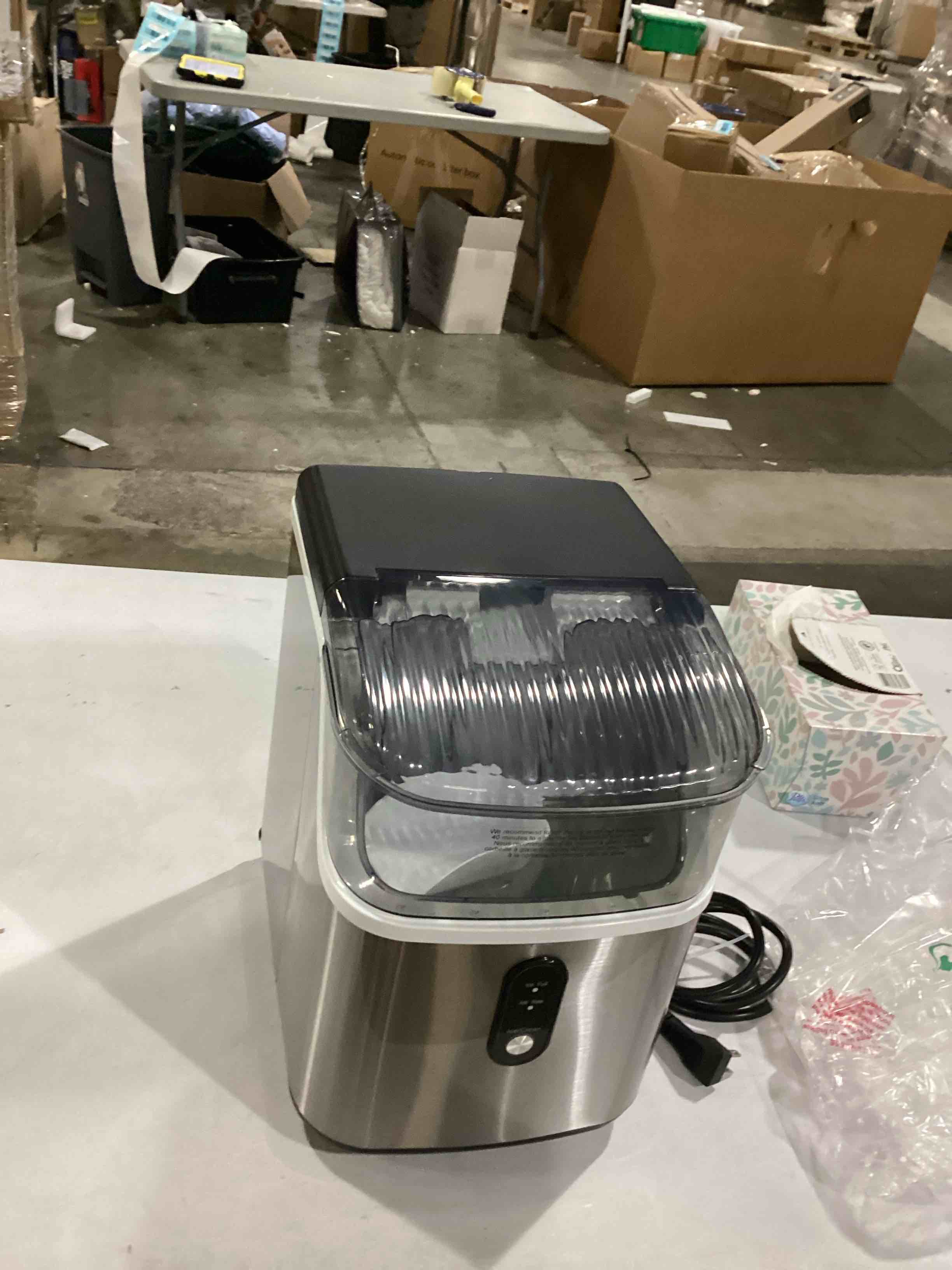 https://s3.amazonaws.com/lotting-images-prod/bidfta/ORG5857547_1715017384418.jpeg