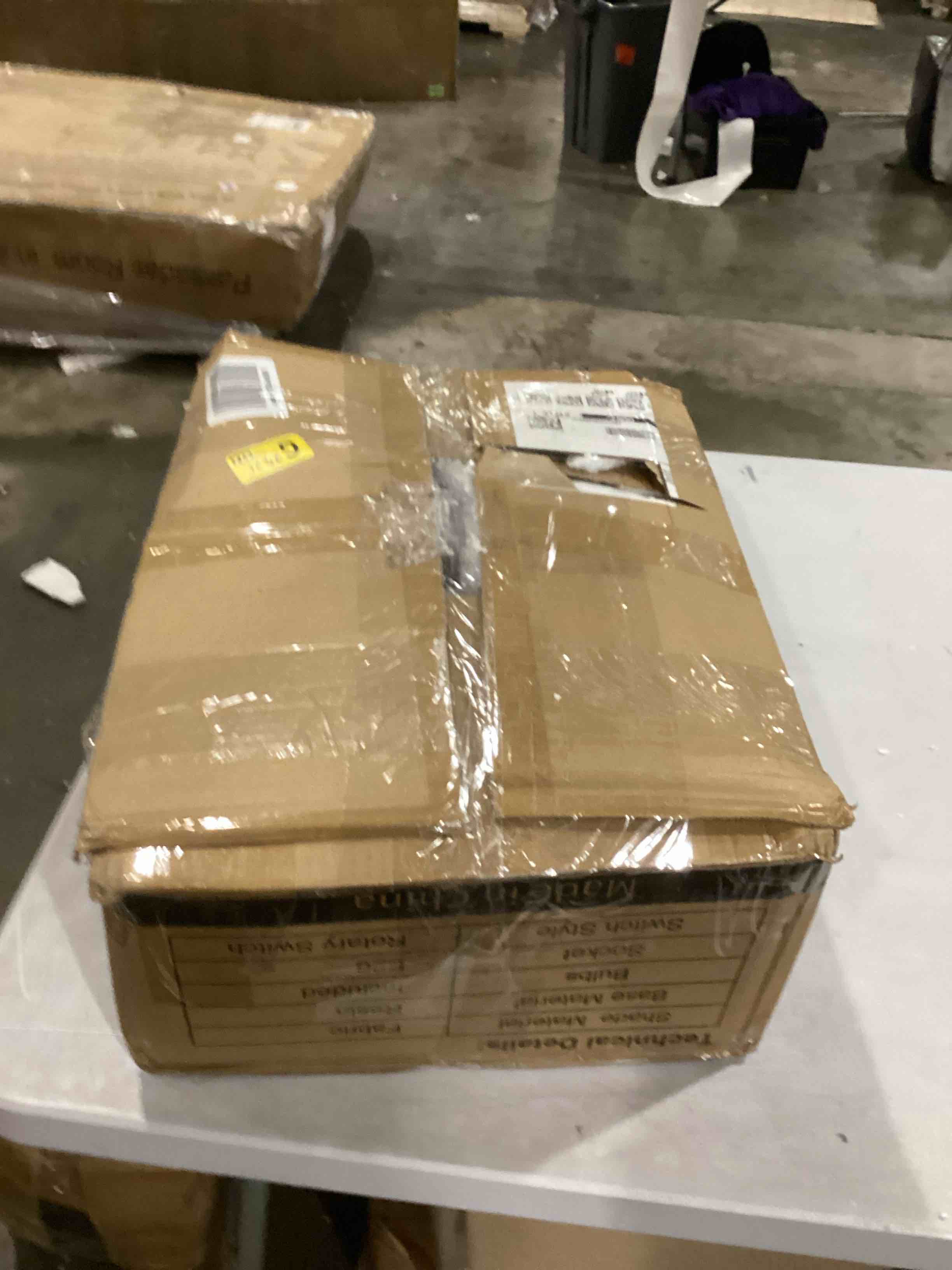 https://s3.amazonaws.com/lotting-images-prod/bidfta/ORG5857791_1715256865640.jpeg