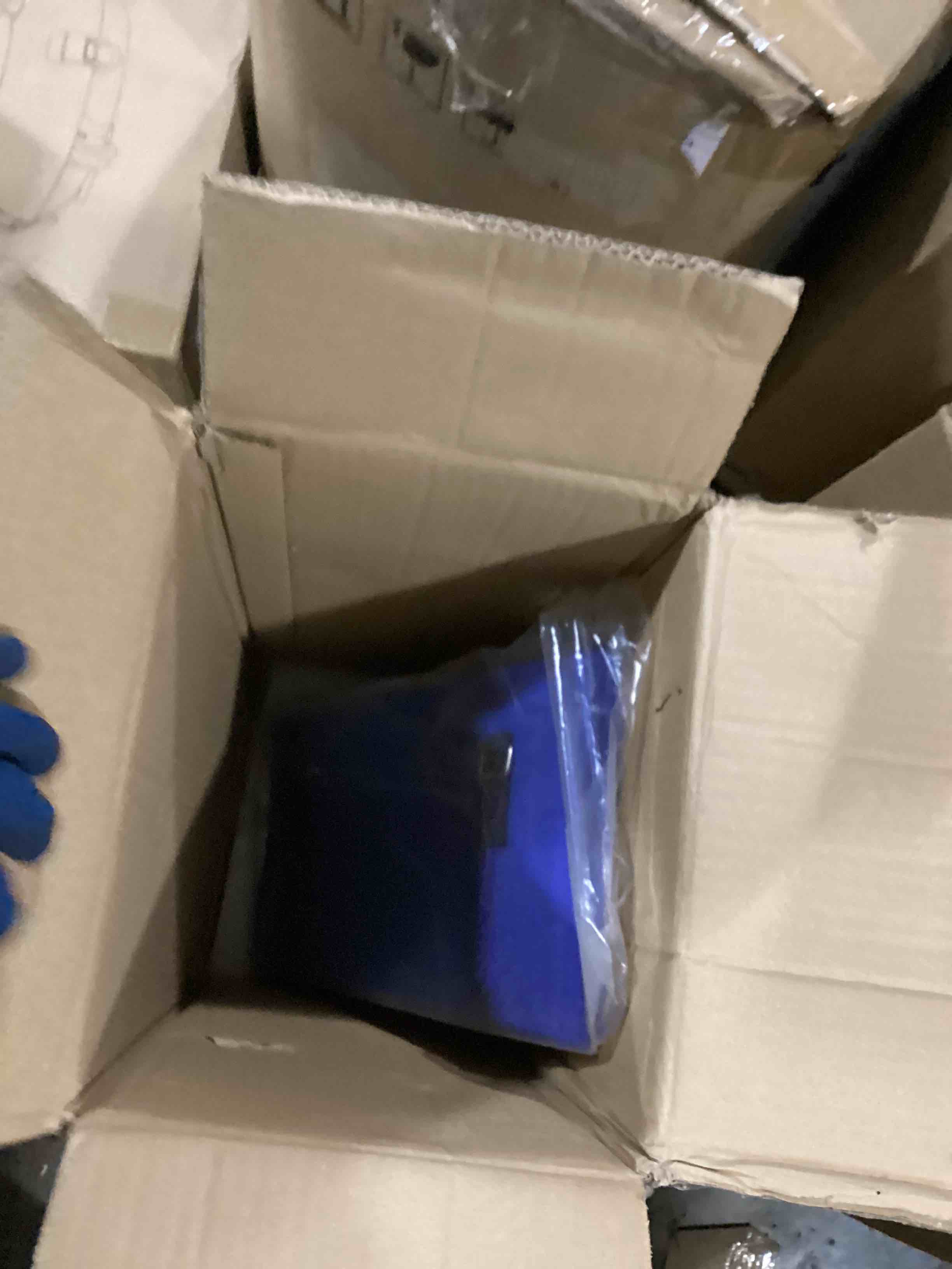 https://s3.amazonaws.com/lotting-images-prod/bidfta/ORG5857806_1715260397943.jpeg