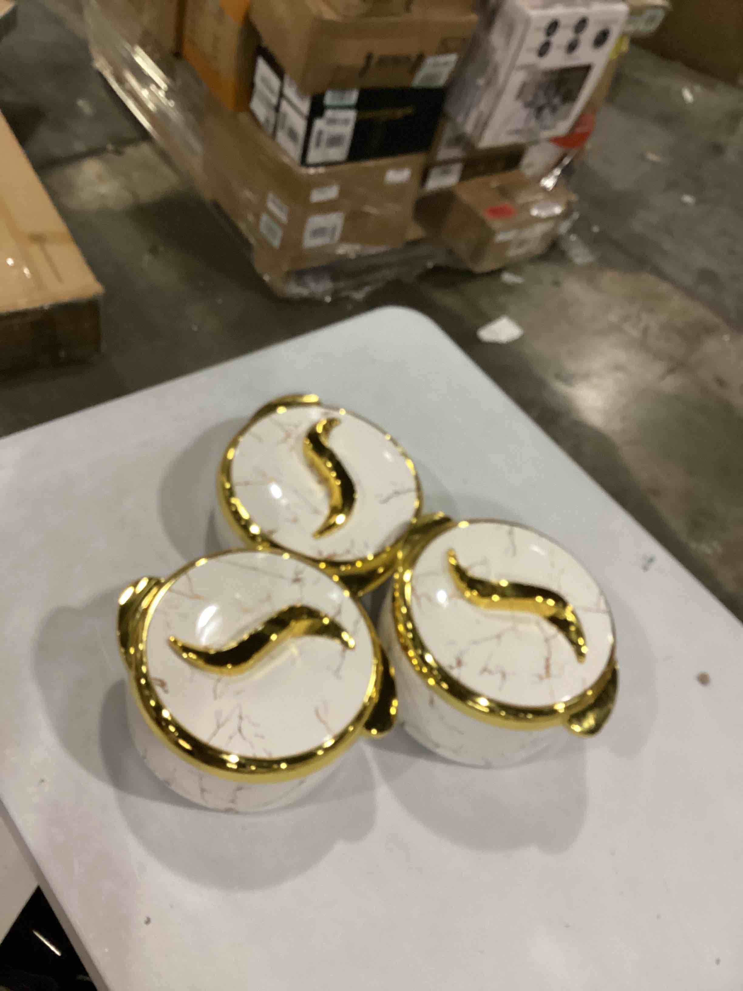 https://s3.amazonaws.com/lotting-images-prod/bidfta/ORG5857845_1715269326604.jpeg