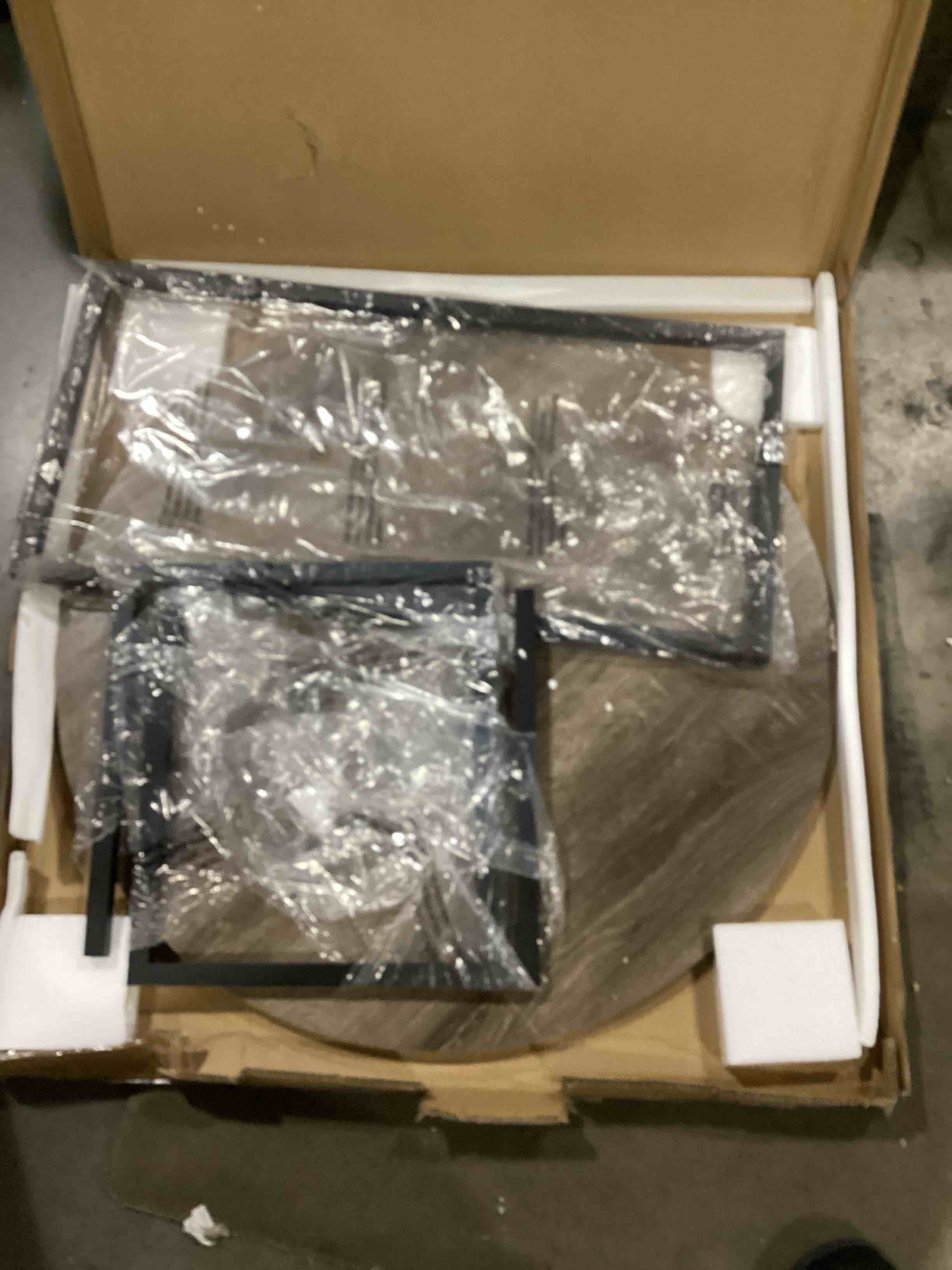 https://s3.amazonaws.com/lotting-images-prod/bidfta/ORG5857911_1715603271006.jpeg