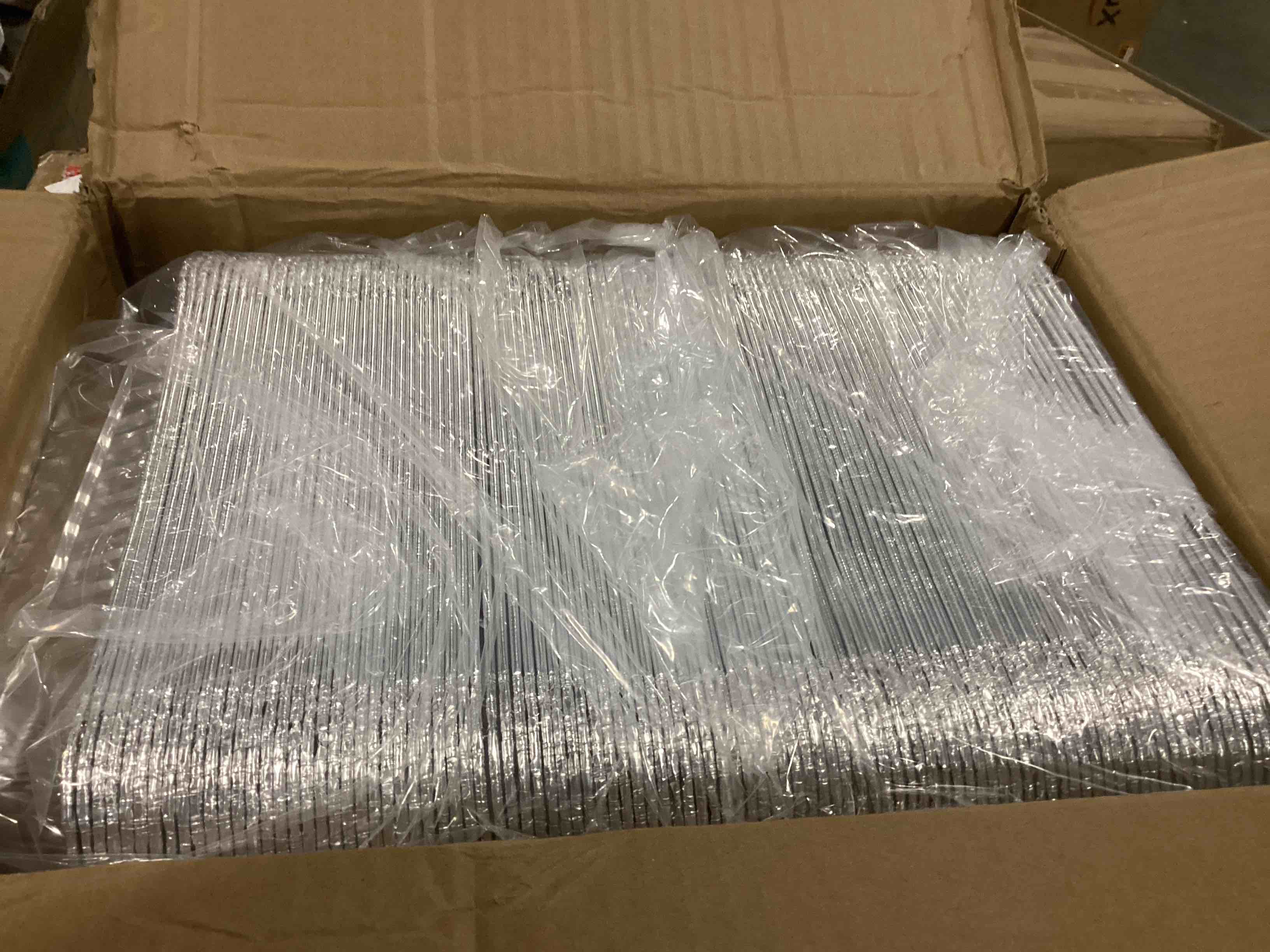 https://s3.amazonaws.com/lotting-images-prod/bidfta/ORG5858537_1714566023666.jpeg