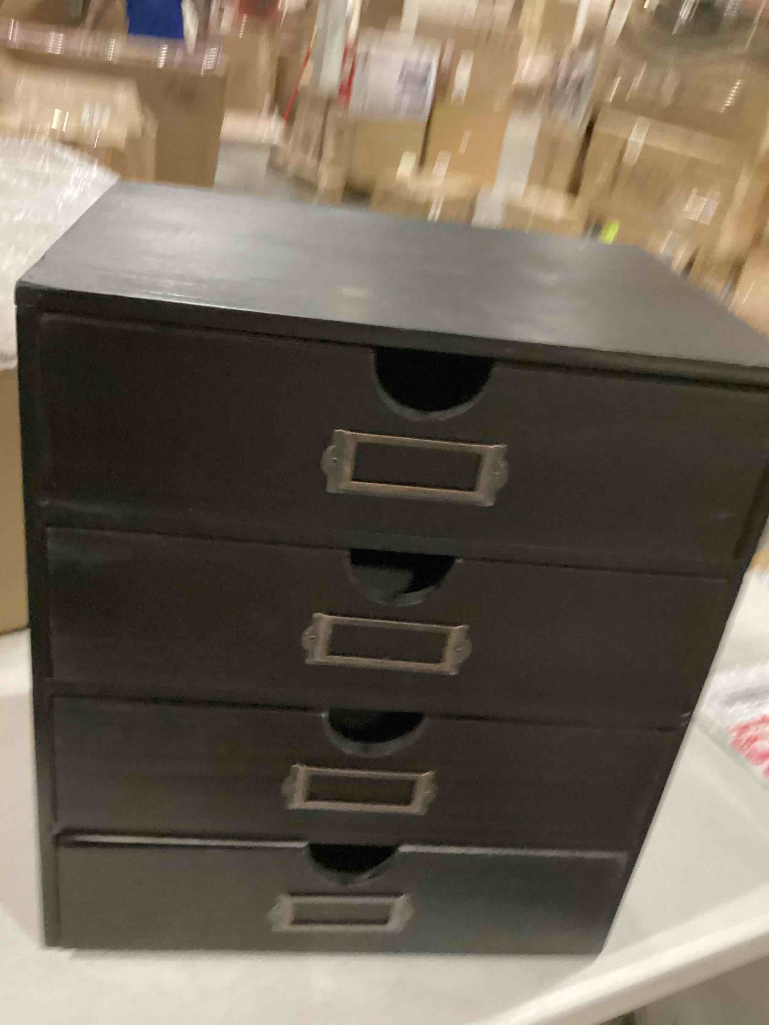 https://s3.amazonaws.com/lotting-images-prod/bidfta/ORG5858559_1714570189231.jpeg