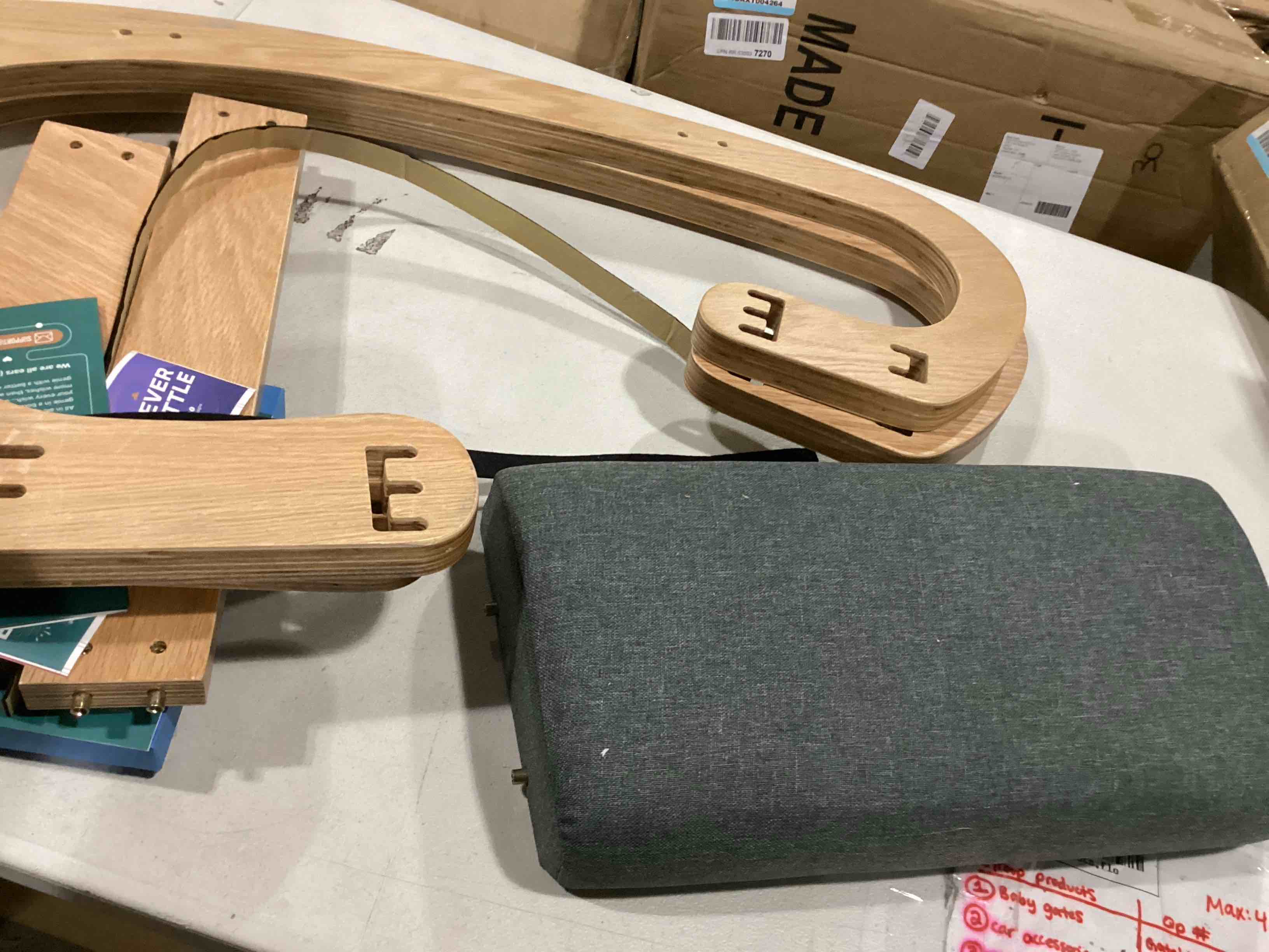 https://s3.amazonaws.com/lotting-images-prod/bidfta/ORG5858613_1714583977363.jpeg
