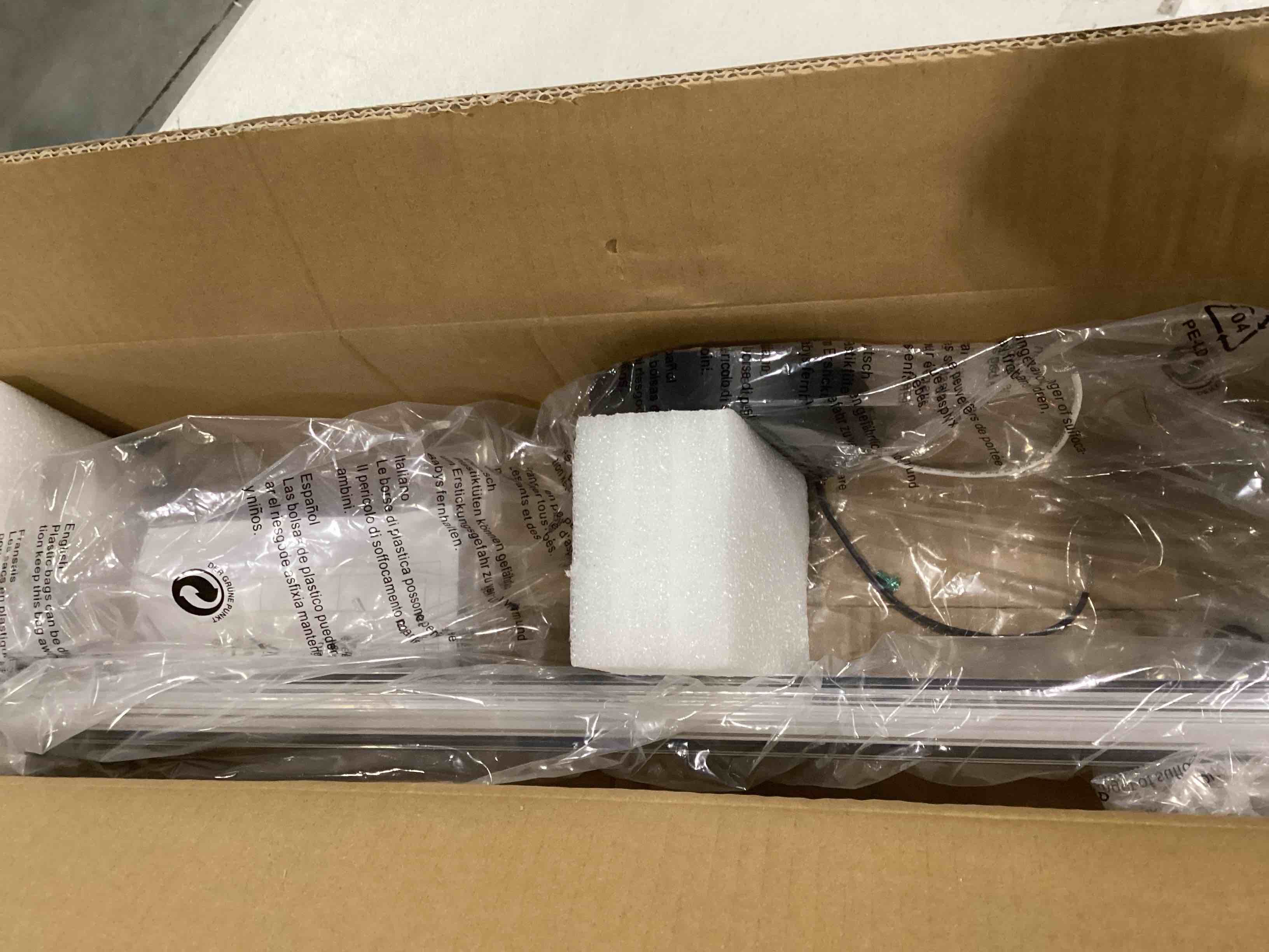 https://s3.amazonaws.com/lotting-images-prod/bidfta/ORG5859003_1715000274175.jpeg