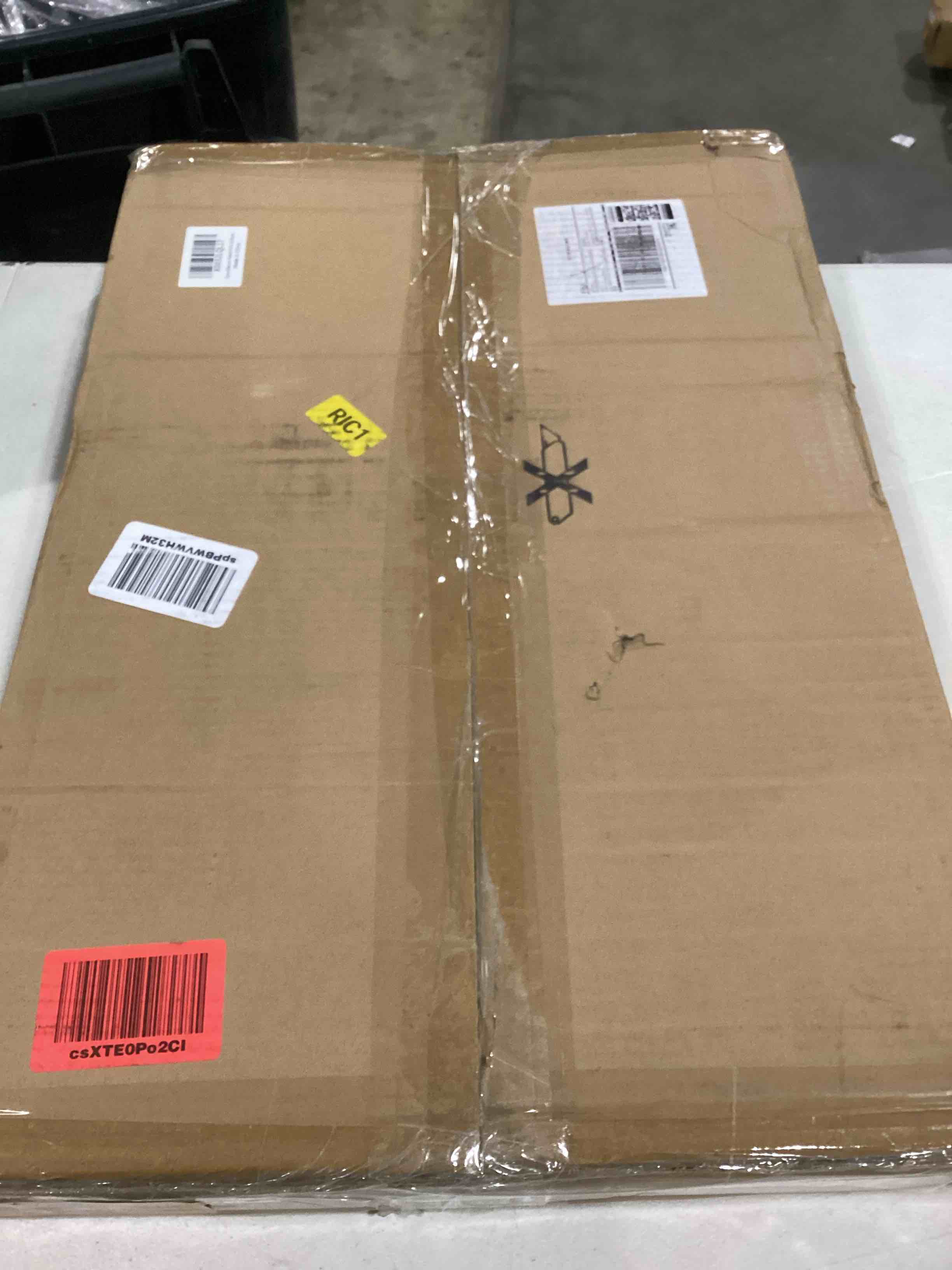 https://s3.amazonaws.com/lotting-images-prod/bidfta/ORG5859012_1715001731490.jpeg