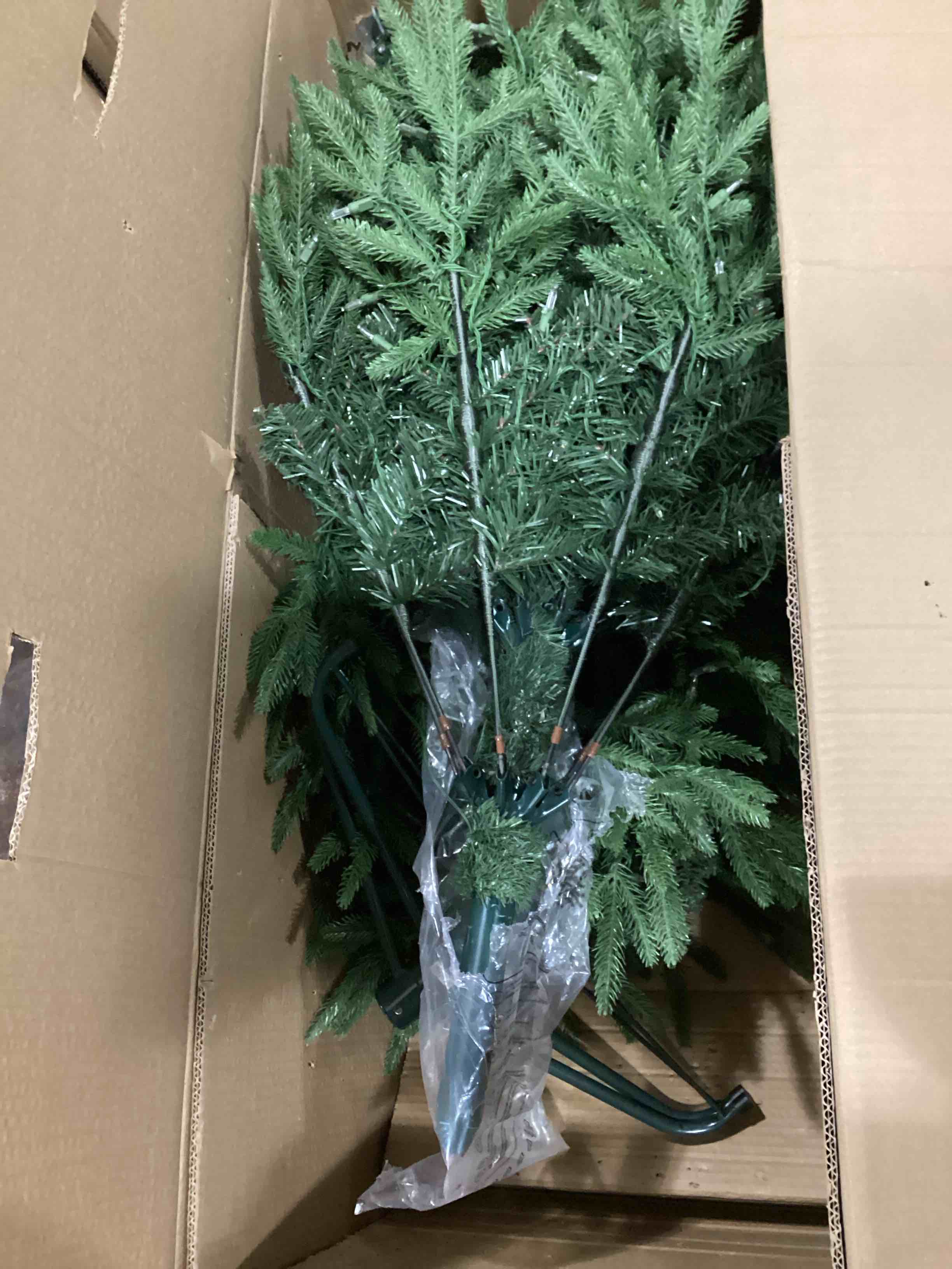 https://s3.amazonaws.com/lotting-images-prod/bidfta/ORG5859436_1715272802055.jpeg