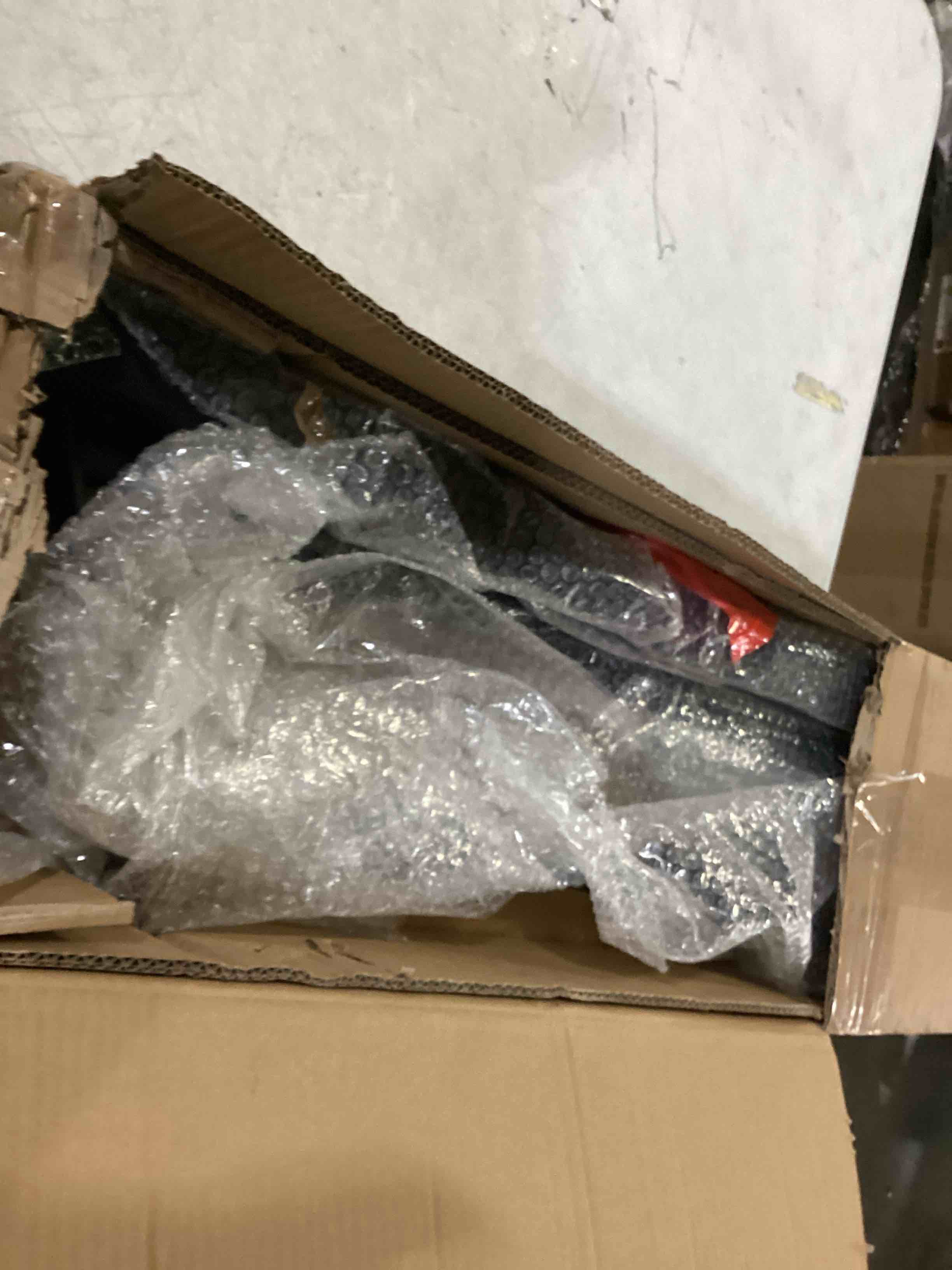 https://s3.amazonaws.com/lotting-images-prod/bidfta/ORG5859859_1715945123829.jpeg