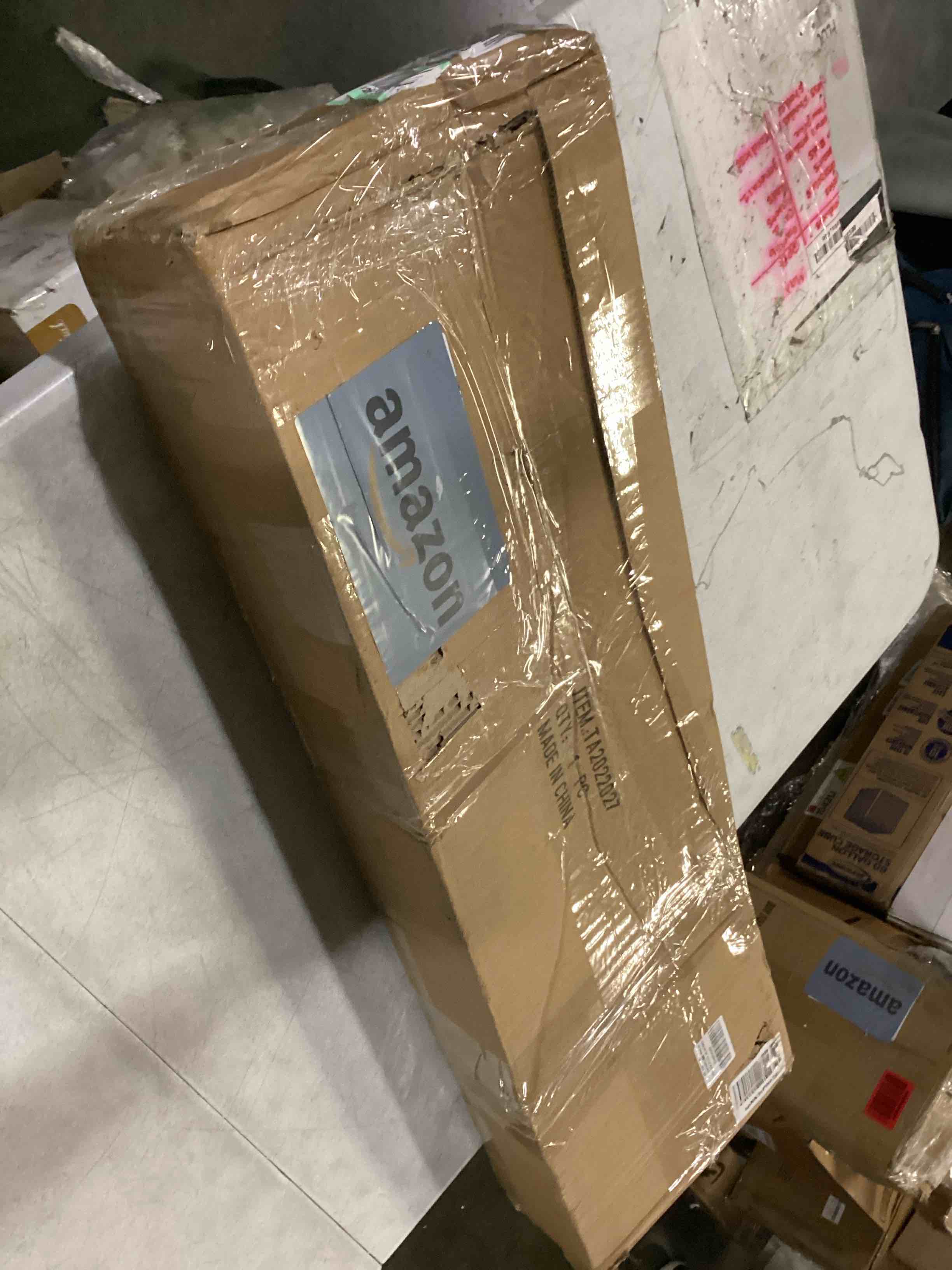 https://s3.amazonaws.com/lotting-images-prod/bidfta/ORG5859859_1715945142530.jpeg