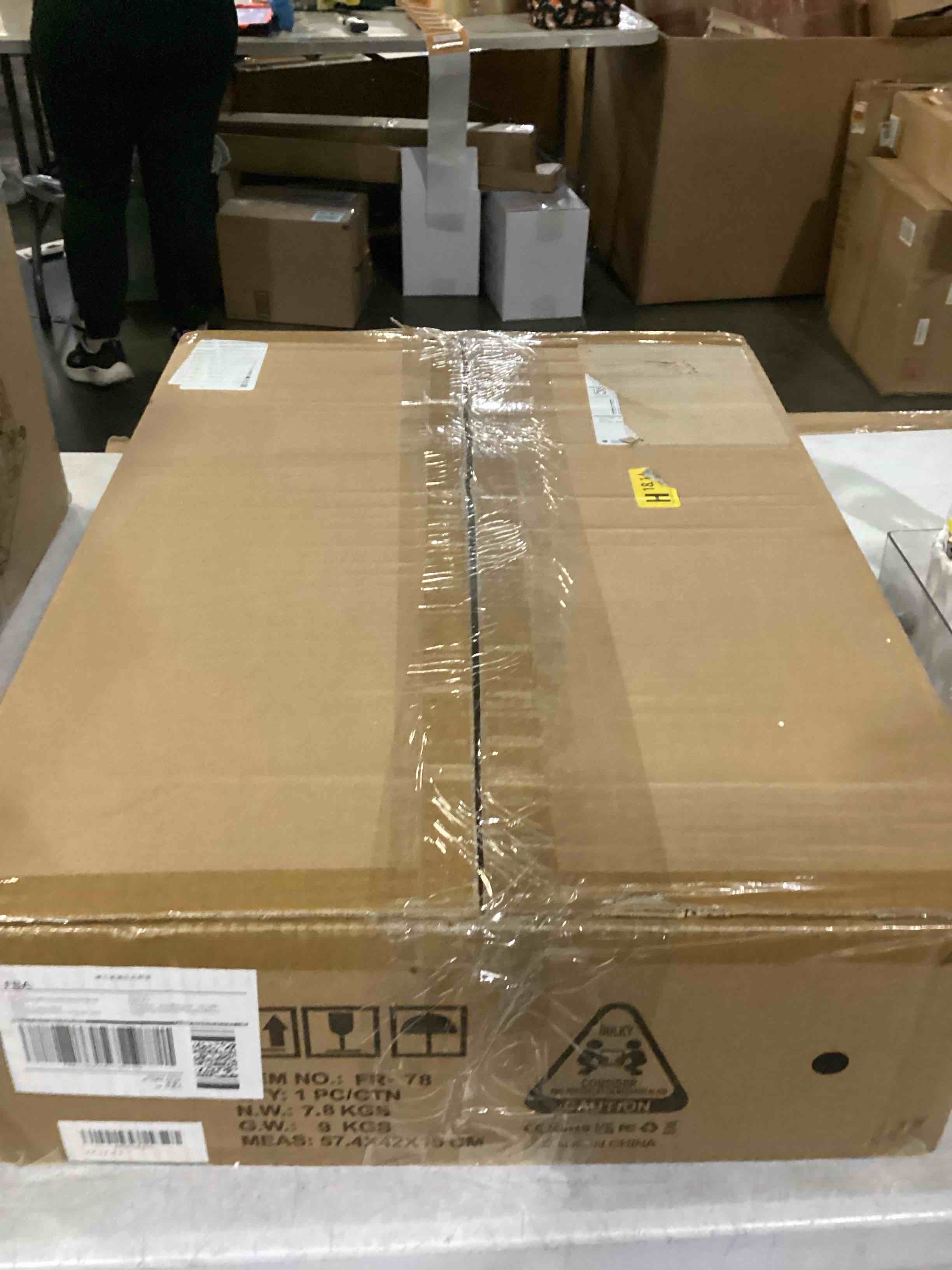 https://s3.amazonaws.com/lotting-images-prod/bidfta/ORG5860019_1716035038502.jpeg